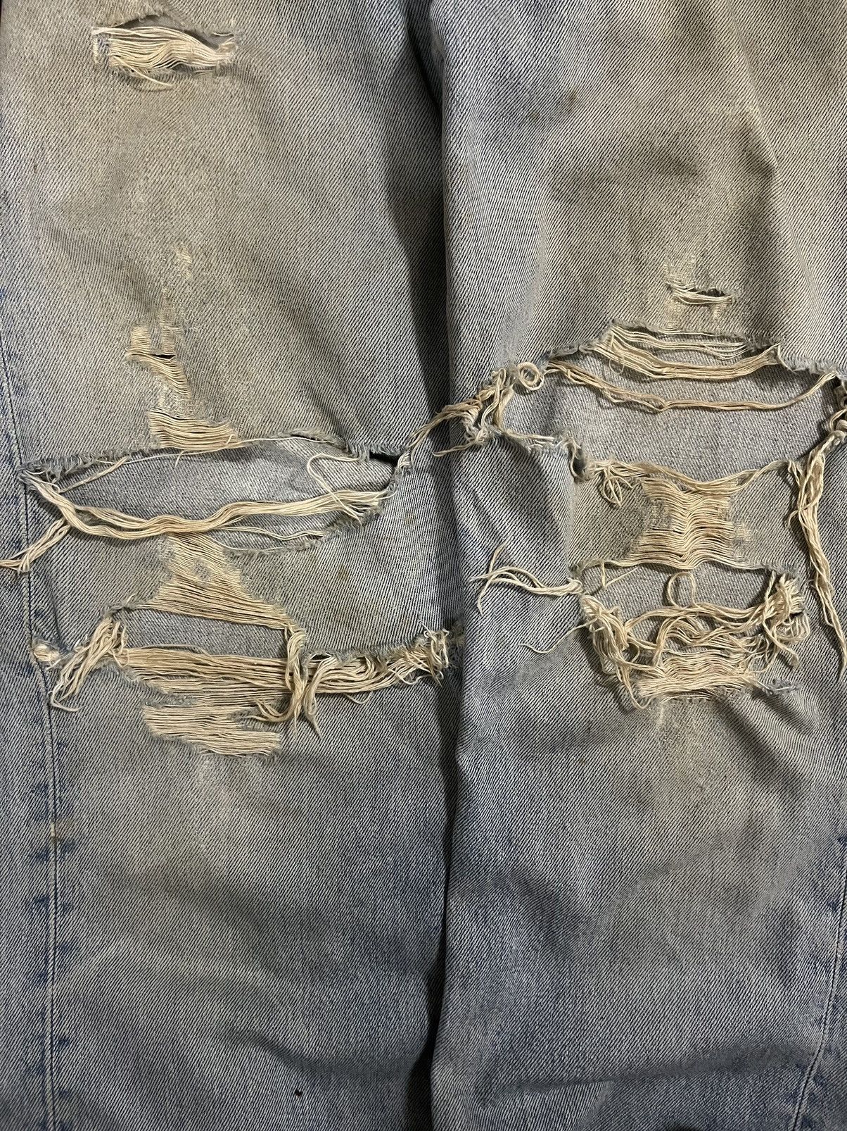 Levi's Vintage Levi’s 501 Destroy Dirty Mud Washed Distressed Jeans Size US 31 - 12 Thumbnail