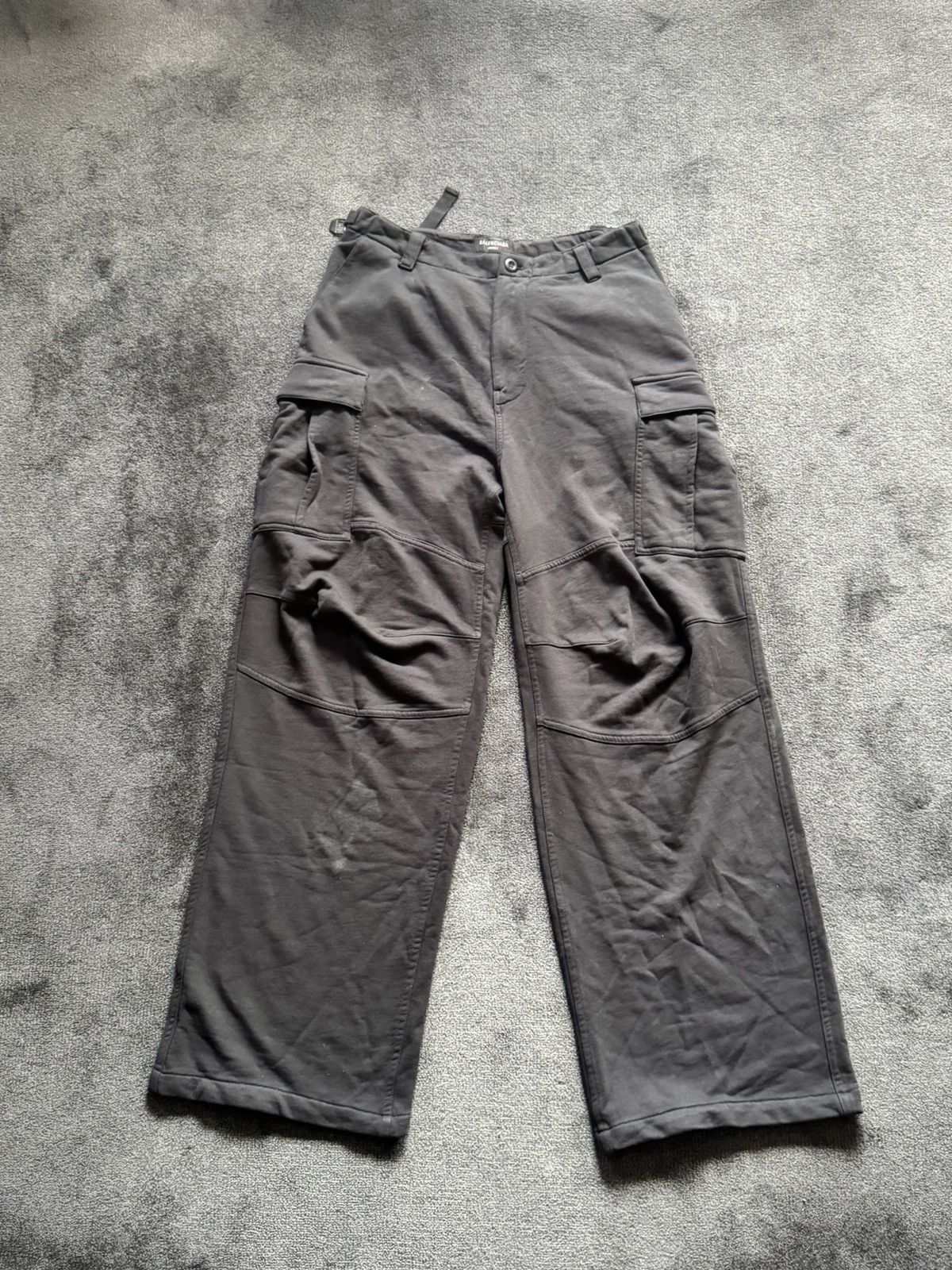 Balenciaga Balenciaga Kick Cargo Sweatpants Size US 32 / EU 48 - 1 Thumbnail