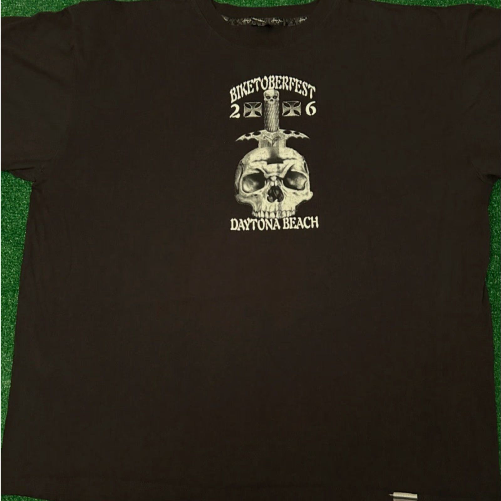 Sean John VINTAGE Sean John T-Shirt XXL Black Hip Hop 90s Y2K Punk Grunge Biker Daytona Beach Skull Cross 2006 Shirt Mens Size US XXL / EU 58 / 5 - 2 Thumbnail