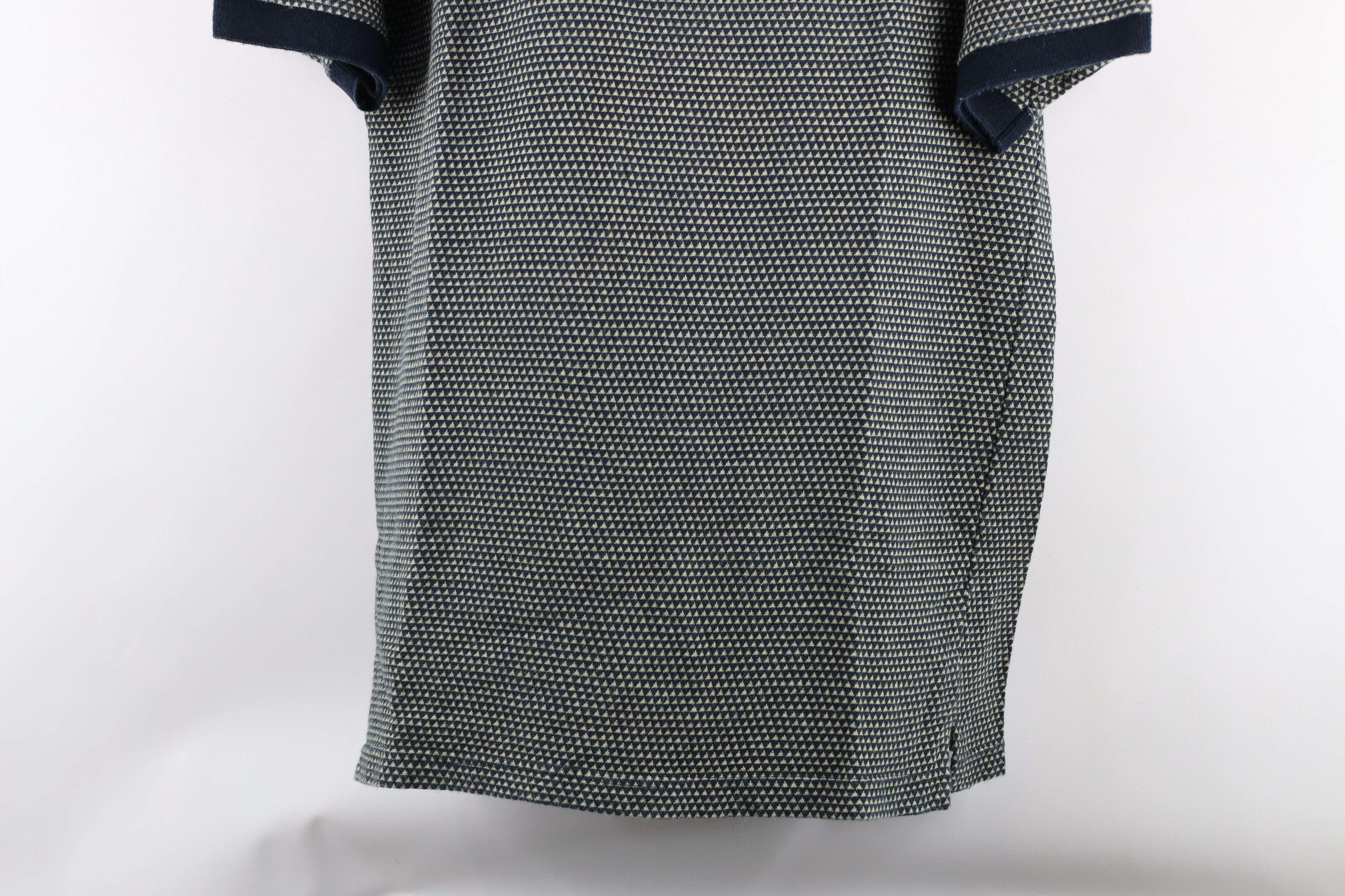 Vintage Vintage 90s Streetwear Triangle Collared Golf Polo Shirt Size US M / EU 48-50 / 2 - 3 Thumbnail