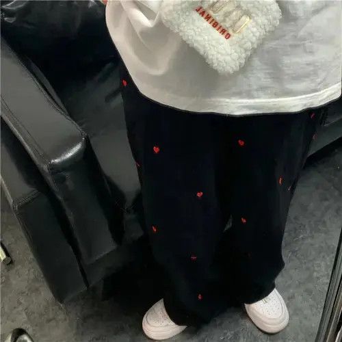 Other Streetwear Casual Heart Shaped Embroidery Size US 32 / EU 48 - 2 Thumbnail