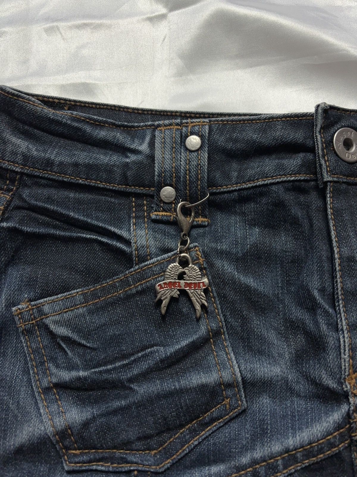 Japanese Brand × Vintage Angel devil Italian vintage washed denim mini skirt Size 27" / US 4 / IT 40 - 2 Thumbnail