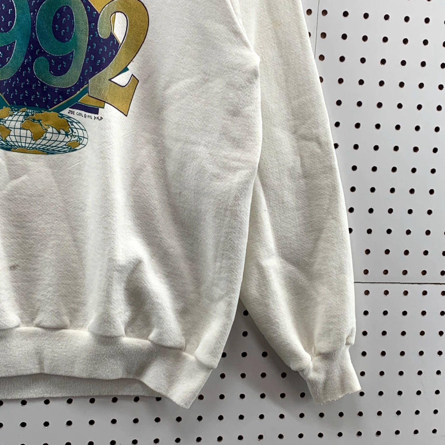 Jerzees Vintage Atlantic City Limited Edition 1992 White Crewneck Sweater XL Men Pullover 90s Decorated Jerseyized Jersey Jerzees Size US XL / EU 56 / 4 - 4 Thumbnail