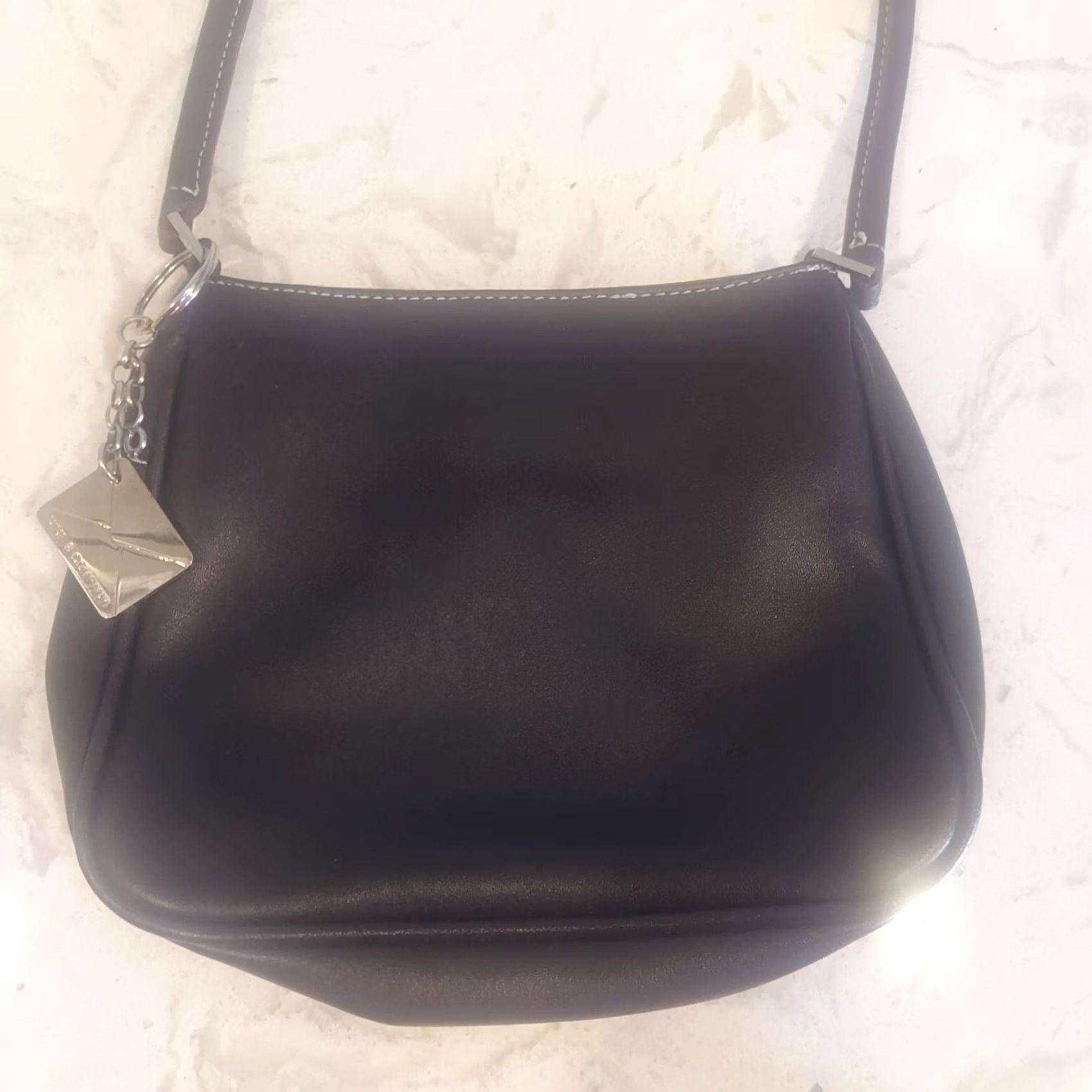 Vintage VINTAGE Nine & Co Women's Black Shoulder Hand Bag 7" Mini with Charm Size ONE SIZE - 6 Thumbnail