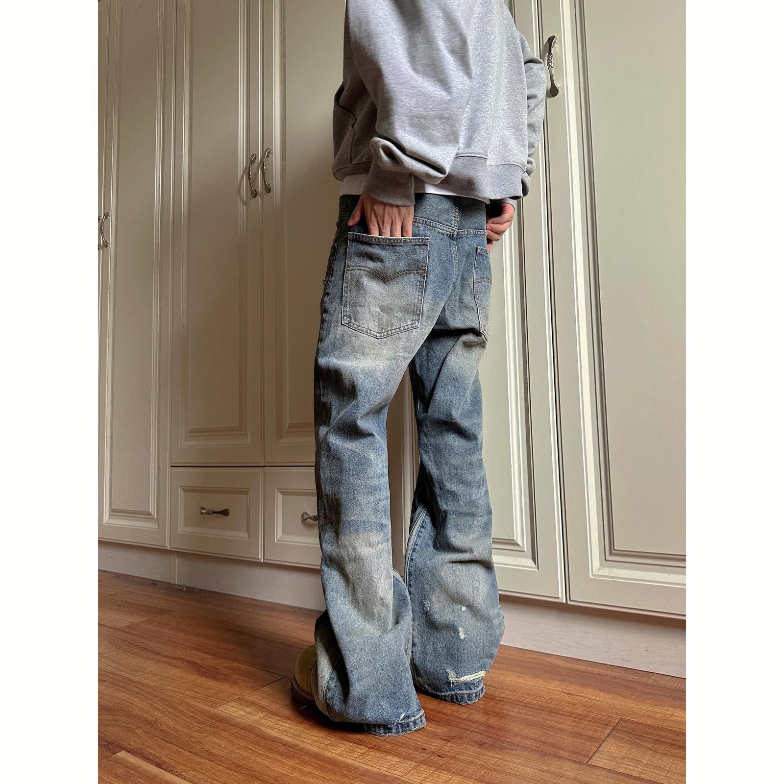 Jean Distressed Wide Leg Flare Jeans With Button Accents Size US 34 / EU 50 - 4 Thumbnail