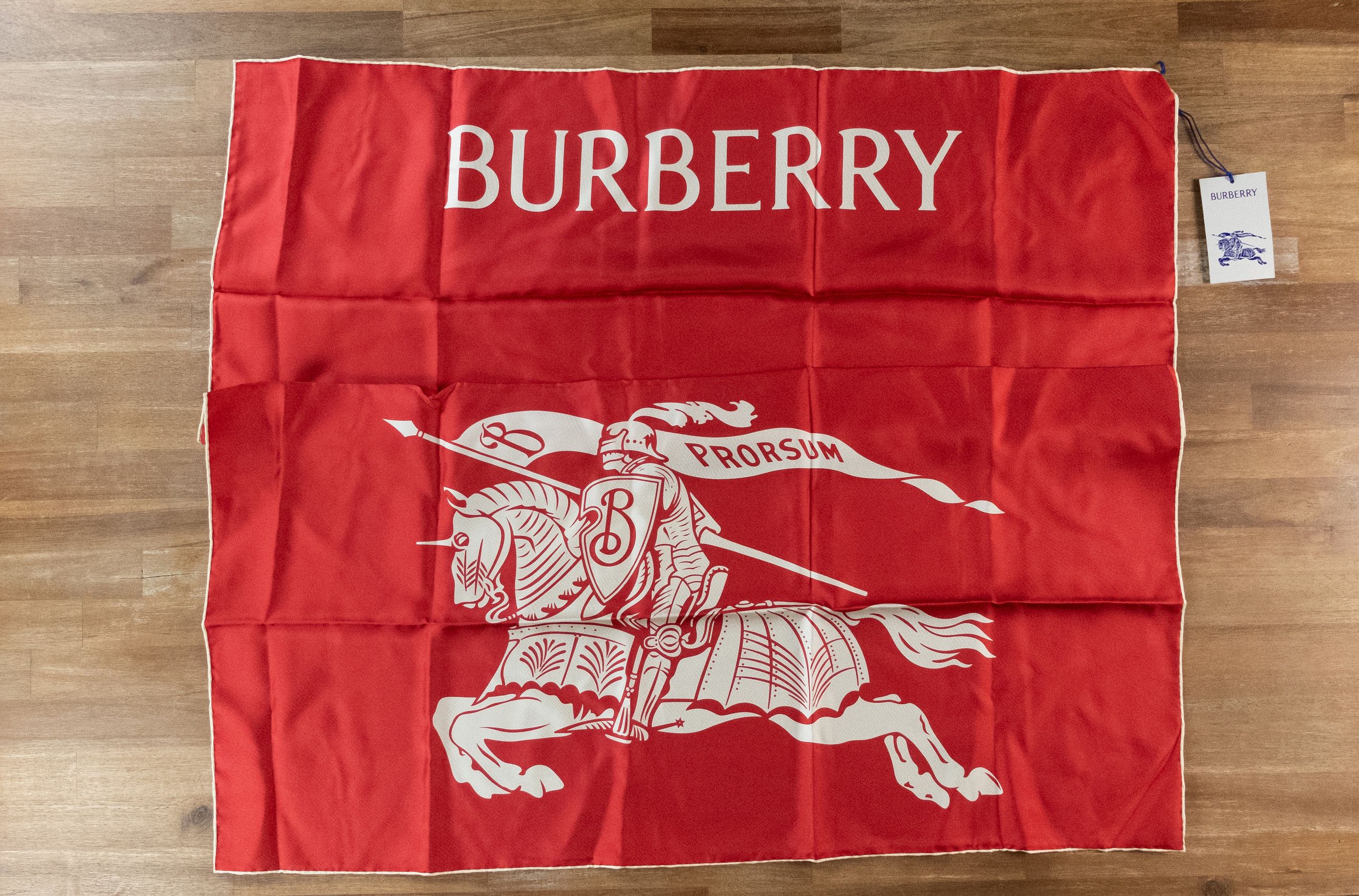 Burberry BURBERRY red white EKD knight logo print square silk scarf Size ONE SIZE - 1 Thumbnail