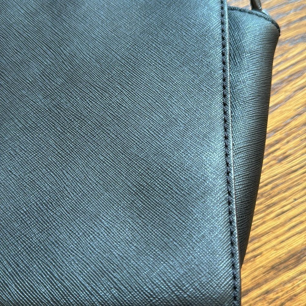 Kate Spade Kate Spade Hayden black textured leather crossbody bag. 8 x Size ONE SIZE - 4 Thumbnail