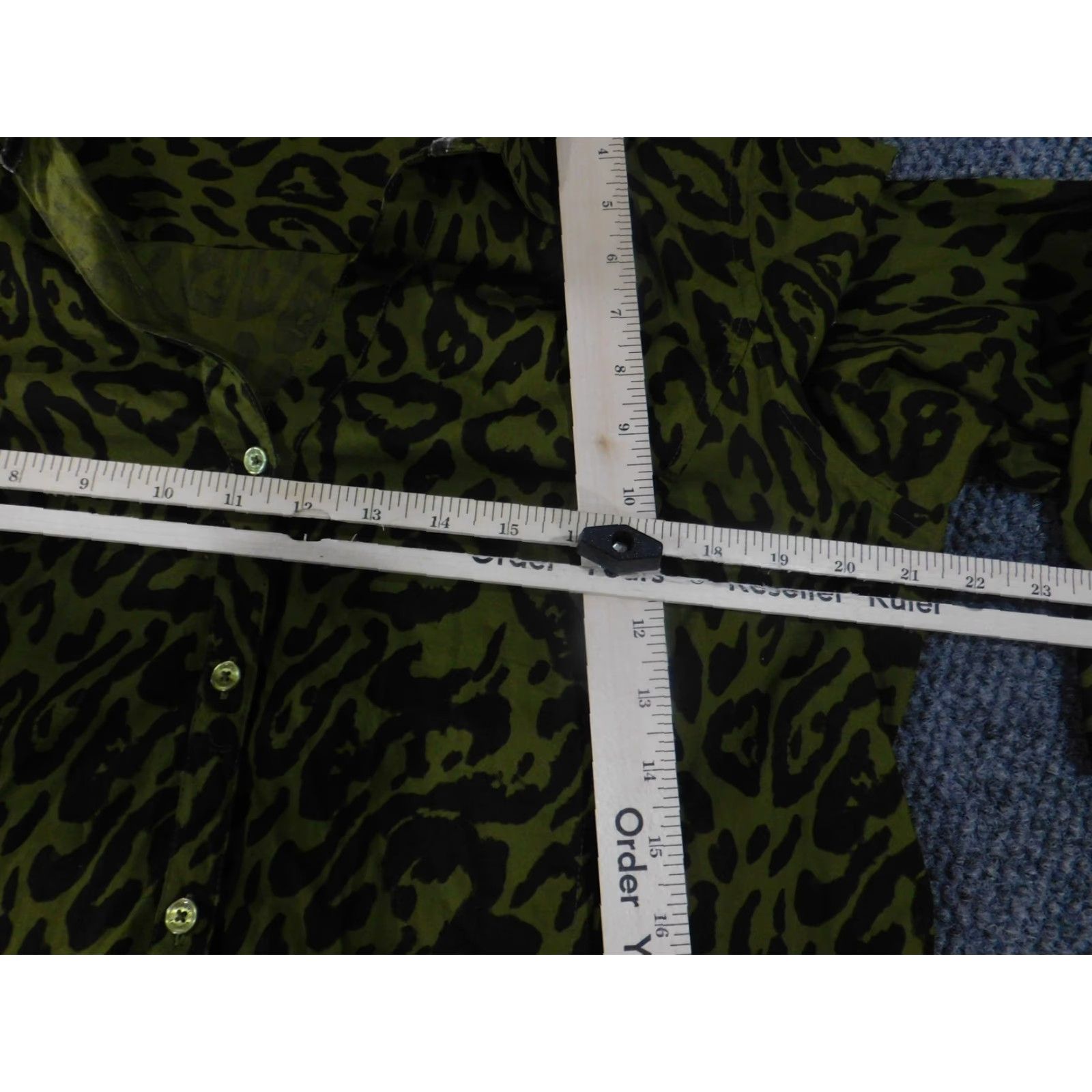 Jones New York VINTAGE Jones New York Shirt Womens XL Green Black Animal Print Button Down Long Sleeve Size XL / US 12-14 / IT 48-50 - 5 Thumbnail