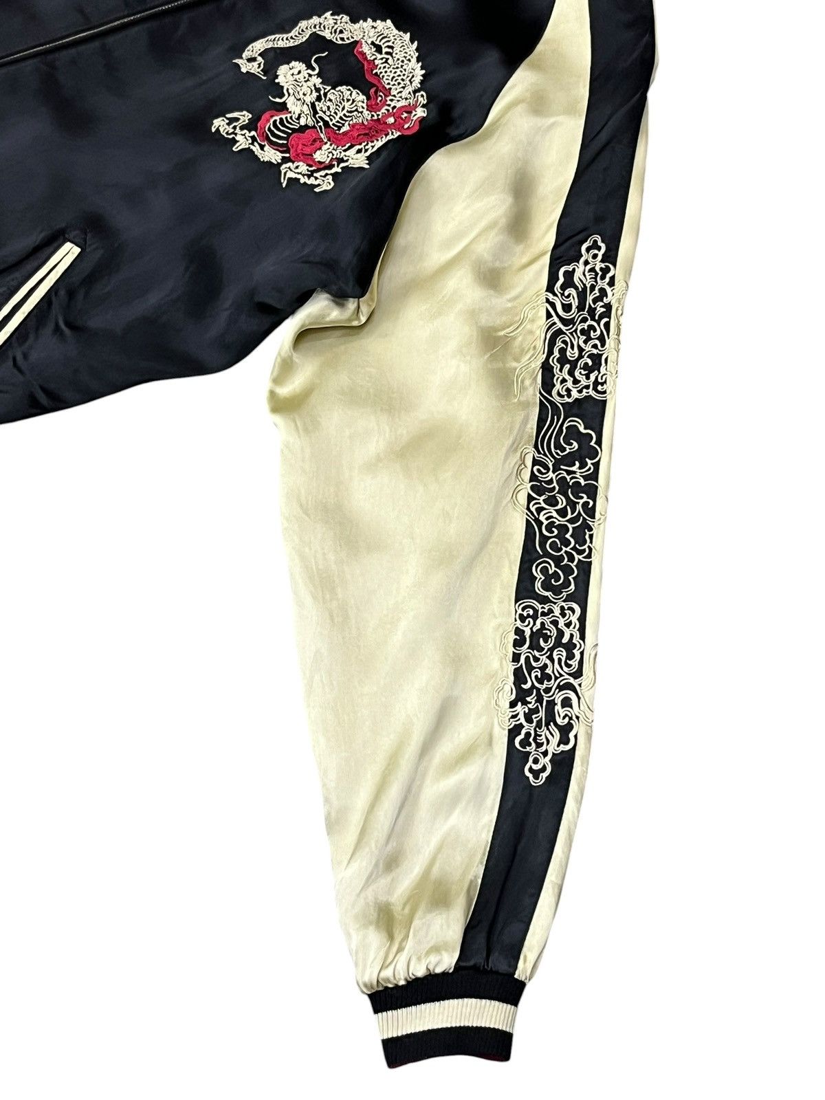 Dragonfly Reversible Sukajan Dragon Embroidery Jacket Size L Size US L / EU 52-54 / 3 - 18 Thumbnail