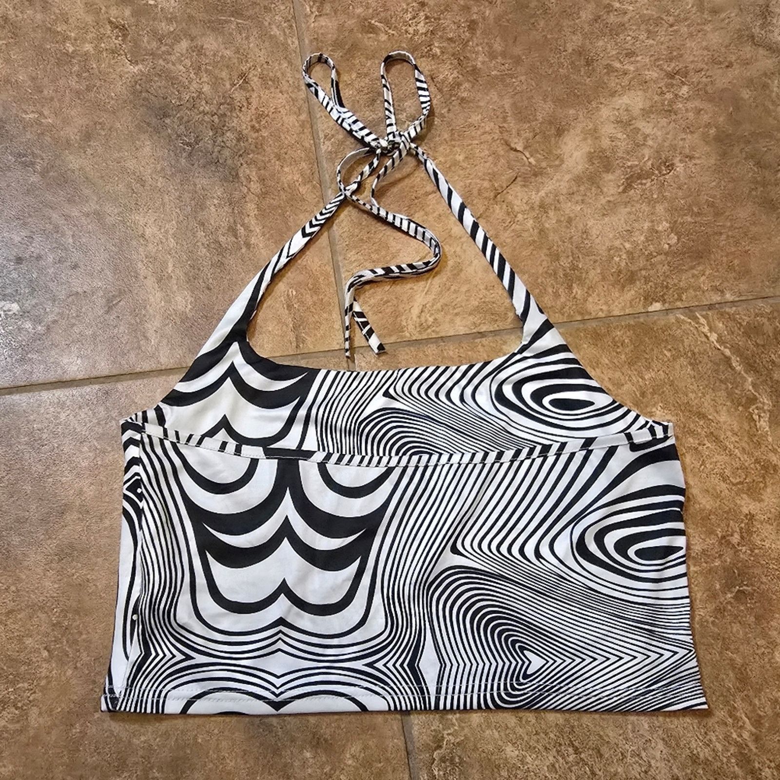 Other White Black Detailed | ROMWE | Cropped Halter Size L / US 10 / IT 46 - 2 Thumbnail