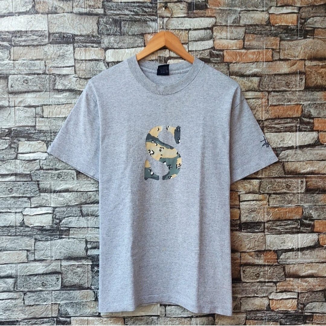Stussy Vintage STUSSY S Camo Logo Tshirt Size US M / EU 48-50 / 2 - 1 Thumbnail