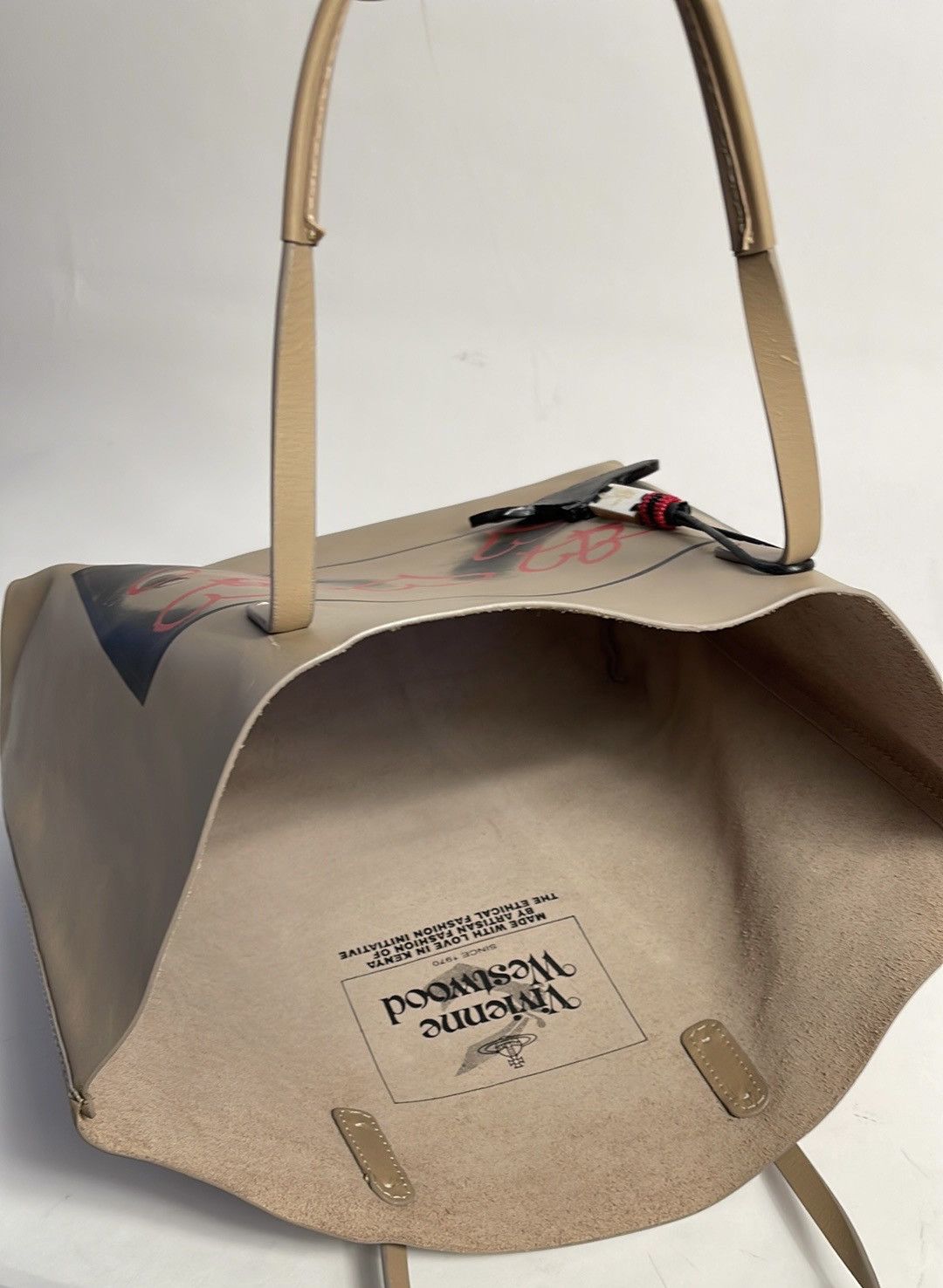 Vivienne Westwood Vivienne Westwood TITS ARTWORK NATURAL LEATHER TOTE NWT Size ONE SIZE - 4 Thumbnail