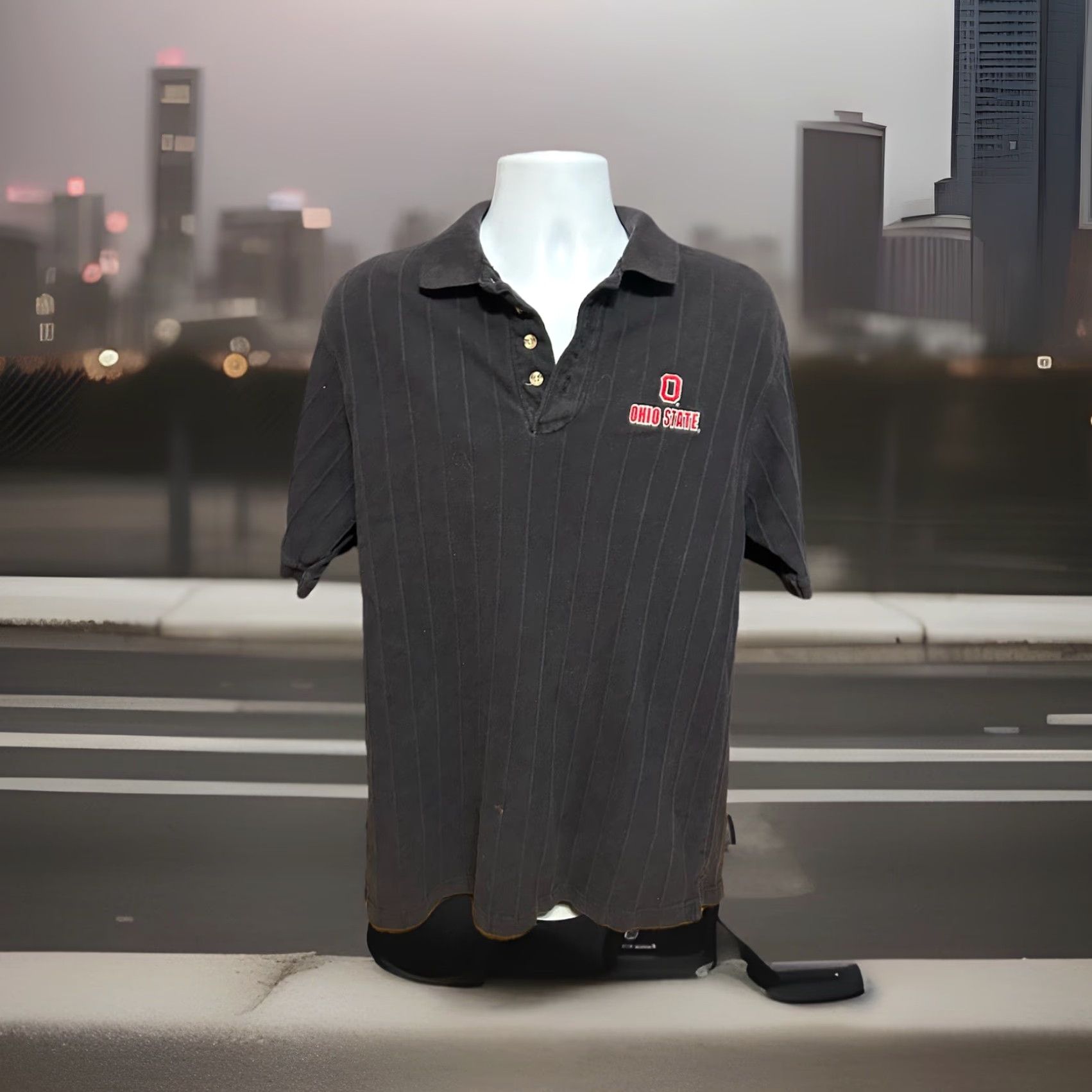 Vintage VINTAGE Cadre Athletic Polo Shirt Men L Black Ohio State Buckeyes Short Sleeve Ribbed Pin Stripes Polo Shirt Men L Black Ohio State Buckeyes Size US L / EU 52-54 / 3 - 4 Thumbnail