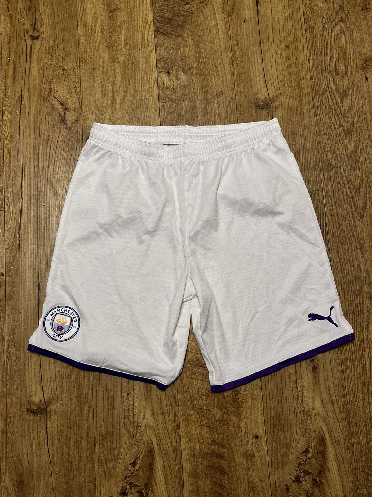 Puma 2019-20 Manchester City Home Shorts Size L Size US 34 / EU 50 - 1 Thumbnail