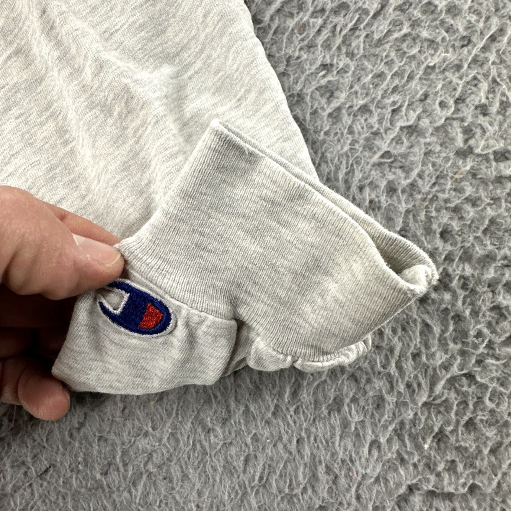 Champion VINTAGE Champion US Olympic Training Center Do Not Remove Chula Vista Long Sleeve Graphic Print Crew Neck Cotton Knit Gray M Men 90s Sports USA Shirt Size US M / EU 48-50 / 2 - 4 Thumbnail