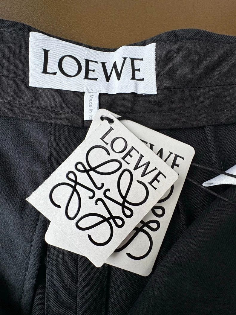 Loewe LOEWE Wool black carrot trousers Size 42" / US 20 - 6 Thumbnail