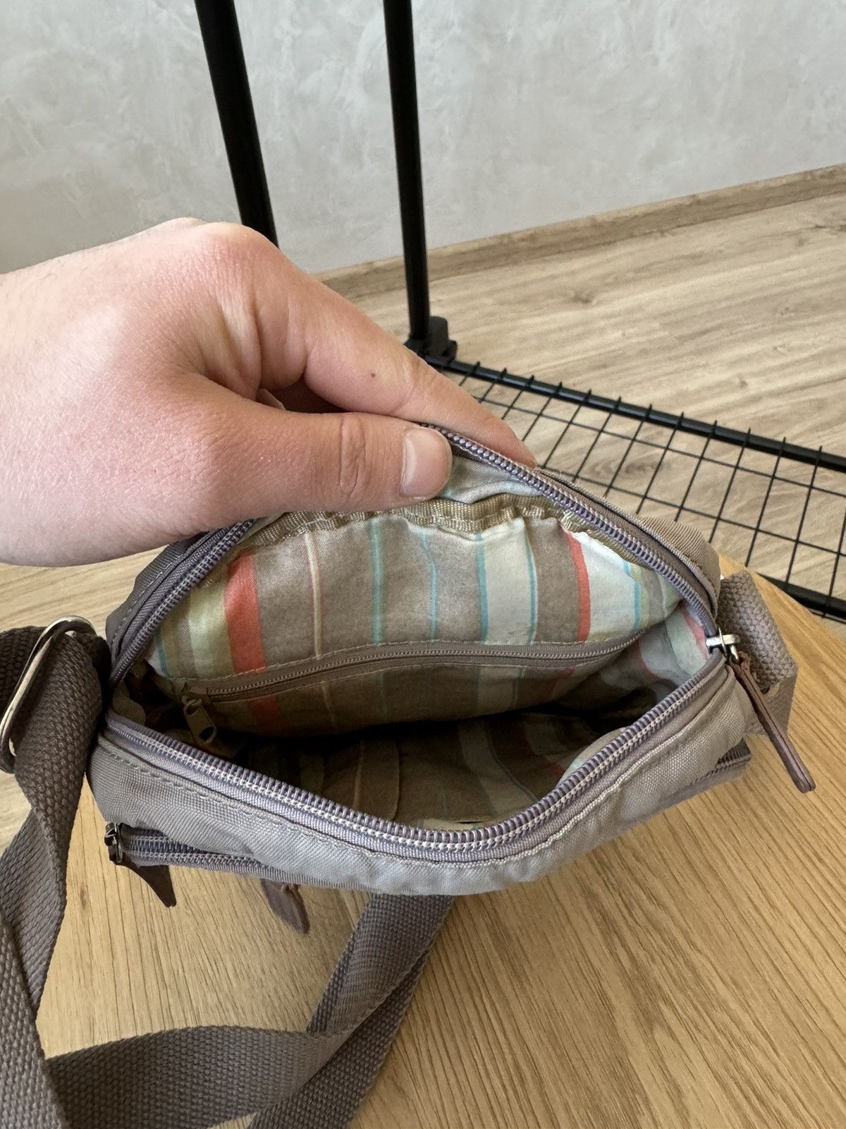 Esprit Vintage Y2K Espirit Japanese Style Nylon Messenger Bag Size ONE SIZE - 4 Thumbnail