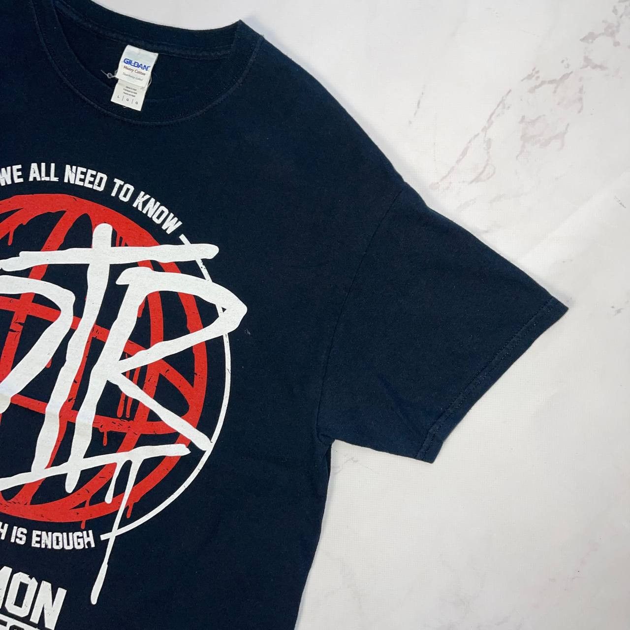 Vintage Vintage A Day To Remember Common Courtesy Rock Band T-Shirt Size US L / EU 52-54 / 3 - 6 Thumbnail