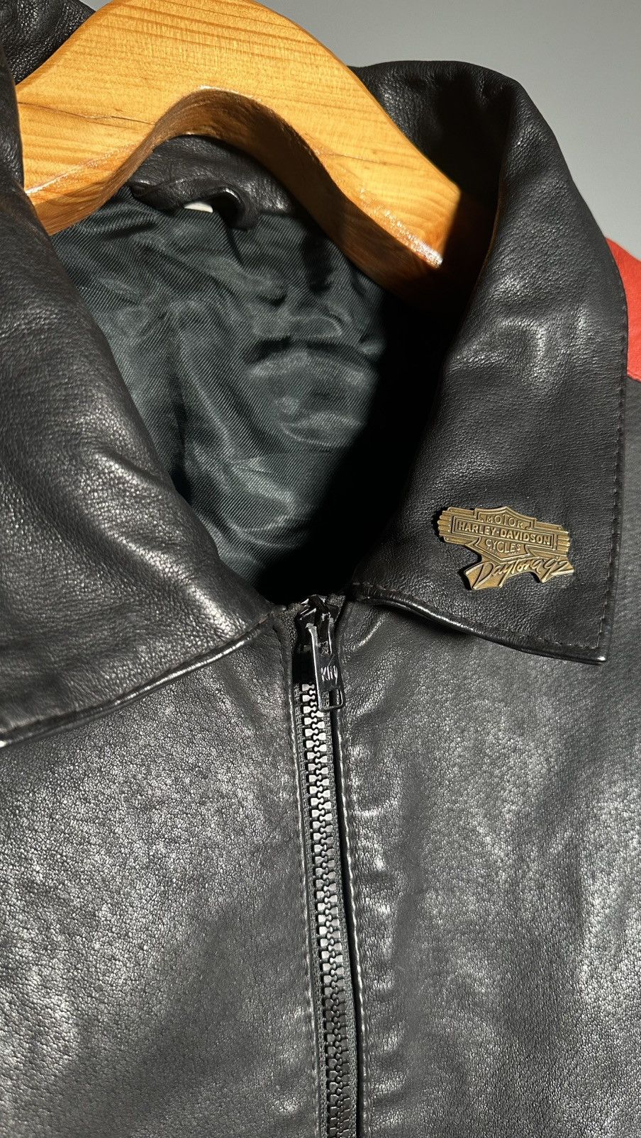 Vintage Vintage leather jacket with an American flag and eagle Size US L / EU 52-54 / 3 - 9 Thumbnail