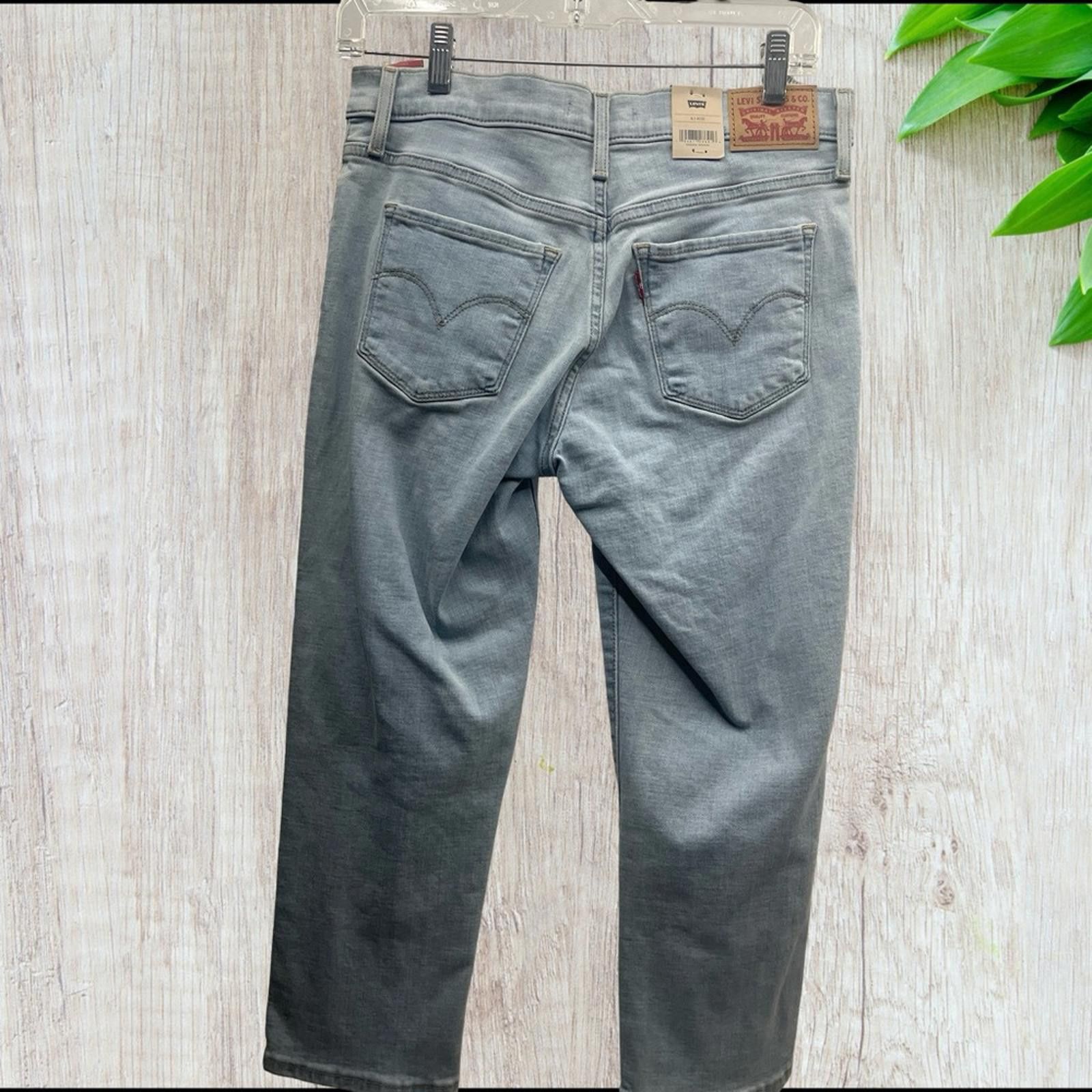 Levi's Levi's Capri size 28 Women's Denim Jeans NWT Size 28" / US 6 / IT 42 - 2 Thumbnail