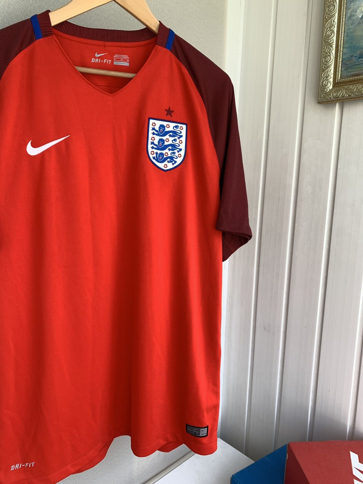 Nike Nike England 2016-2017 Away Shirt Soccer Jersey Size XL Size US XL / EU 56 / 4 - 2 Thumbnail