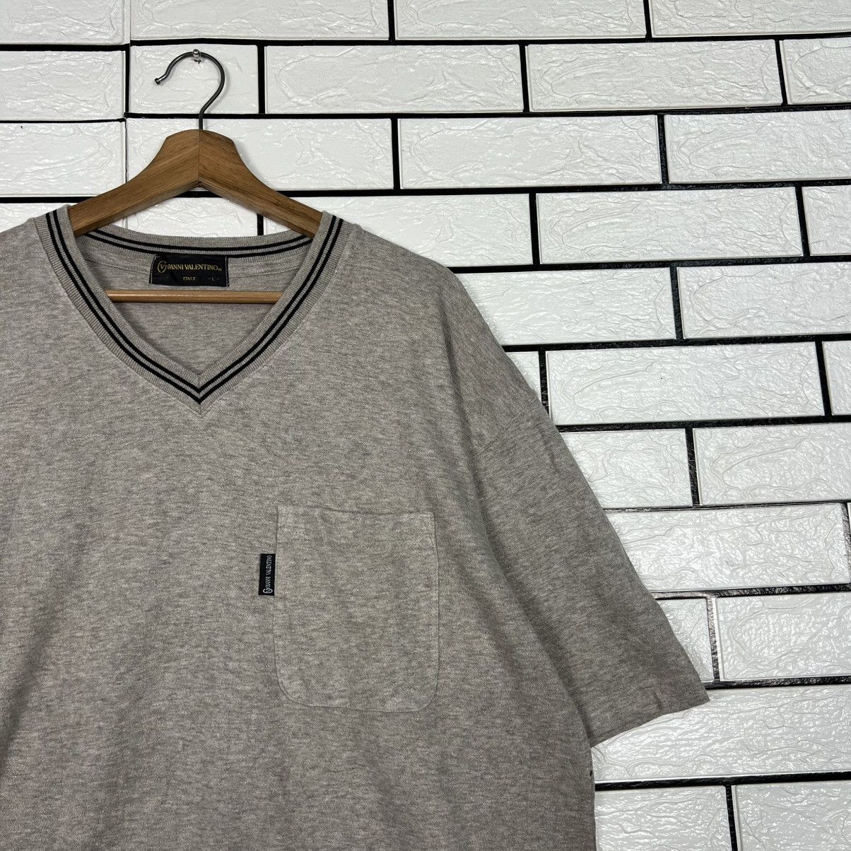 Gianni Valentino Vintage GIANNI VALENTINO Single Pocket V Neck Tee#4193-C190 Size US L / EU 52-54 / 3 - 4 Thumbnail