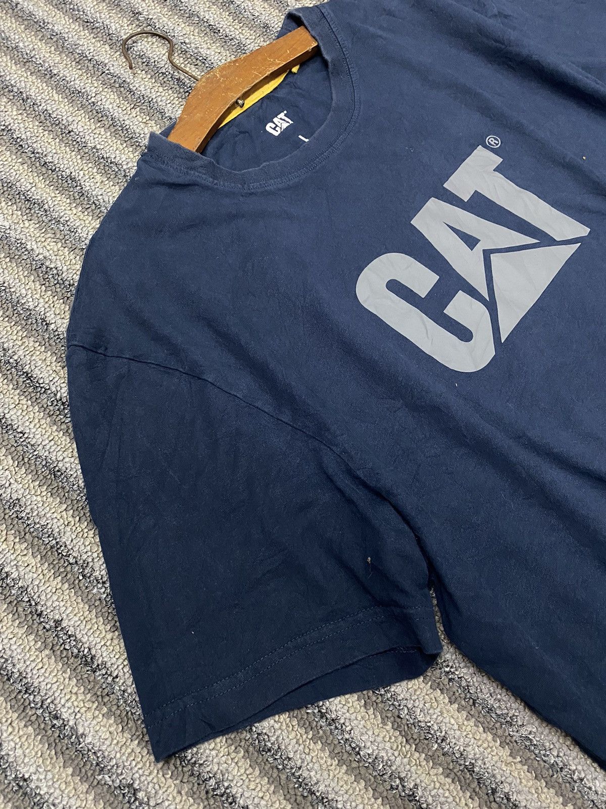 Caterpillar Caterpillar blue yellow tshirt Size US L / EU 52-54 / 3 - 4 Thumbnail