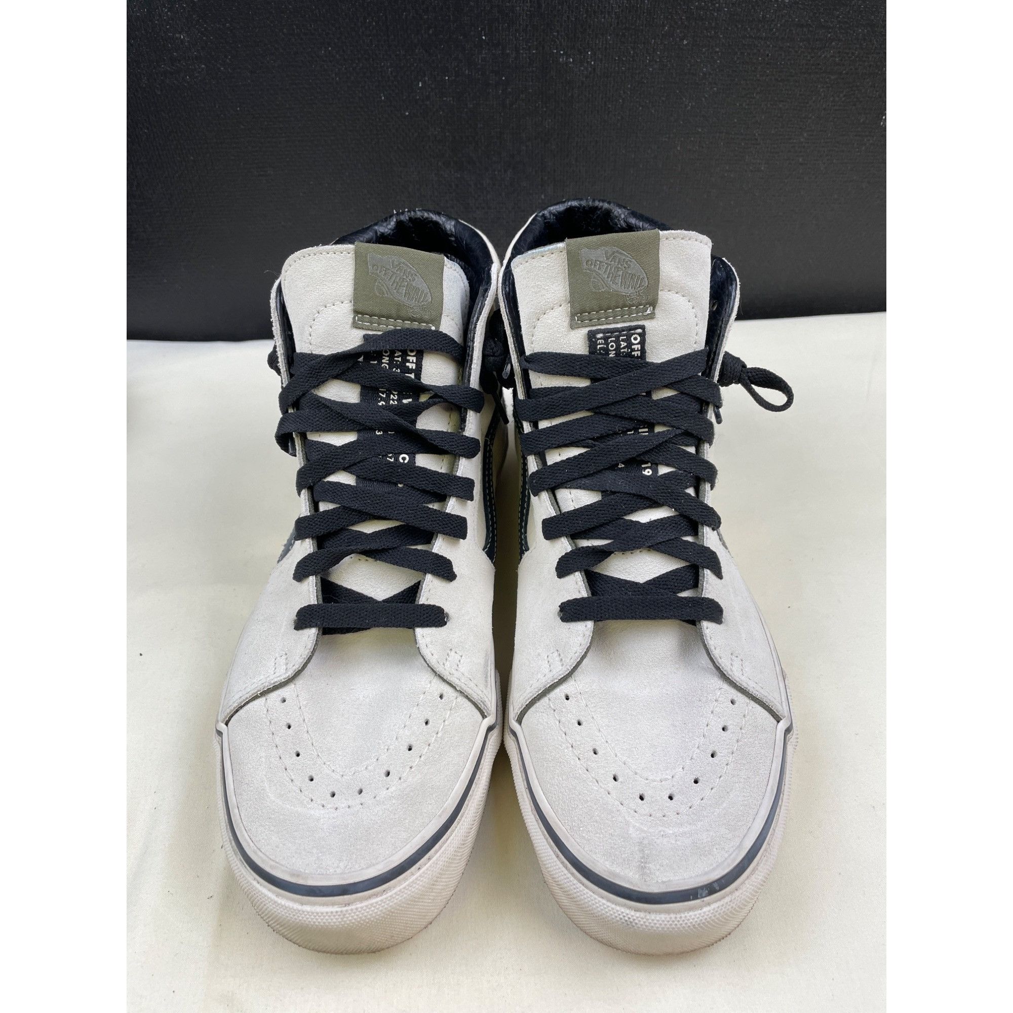 Vans Vans Unisex White Suede High top Skater Shoes/ Sneakers Size Size US 8.5 / EU 41-42 - 1 Thumbnail
