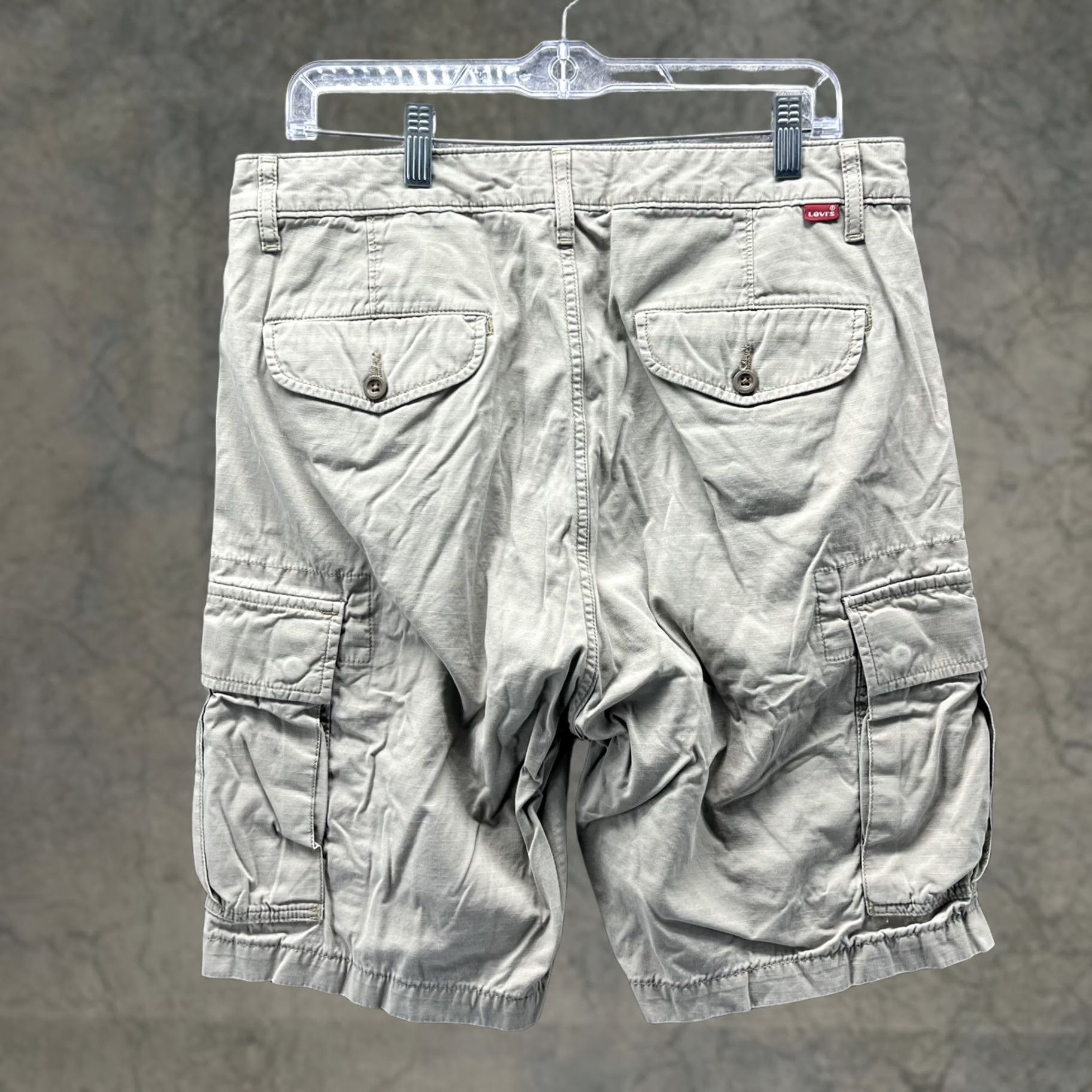 Levi's Levi's Cargo Shorts Mens 32 Khaki WaterLess Ripstop Utility Multi Pocket Shorts Mens 32 Beige Pockets Cargo Casual Men Size US 32 / EU 48 - 1 Thumbnail