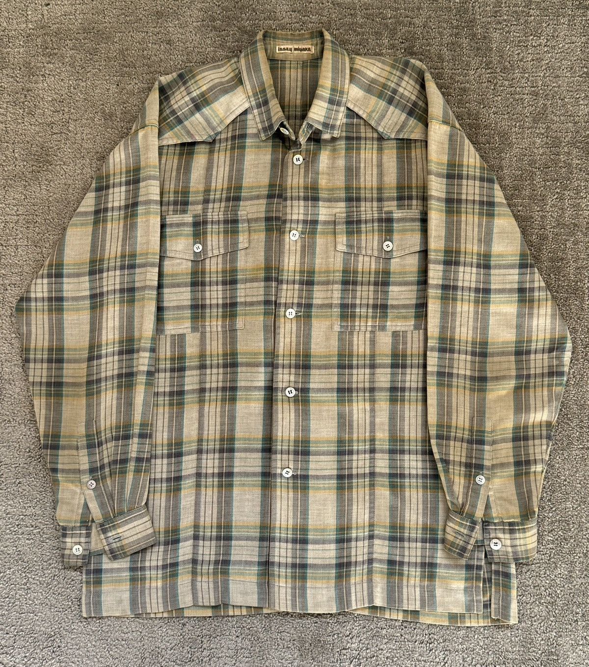 Issey Miyake 1994 Issey Miyake Rare Vintage Yellow Button Up Runway Shirt Size US L / EU 52-54 / 3 - 1 Thumbnail