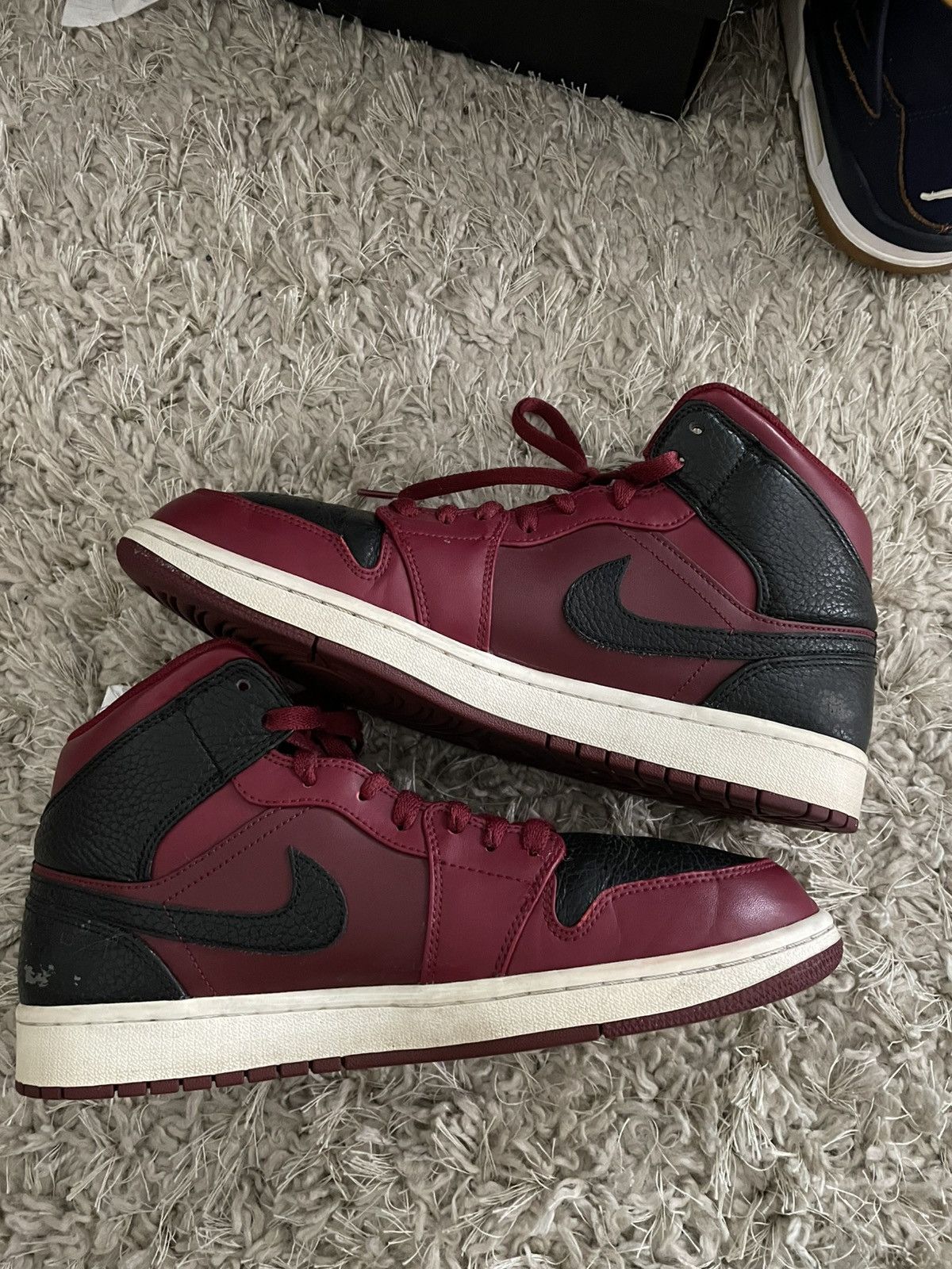 Jordan Brand Jordan 1 Reverse Banned Size US 9.5 / EU 42-43 - 3 Thumbnail