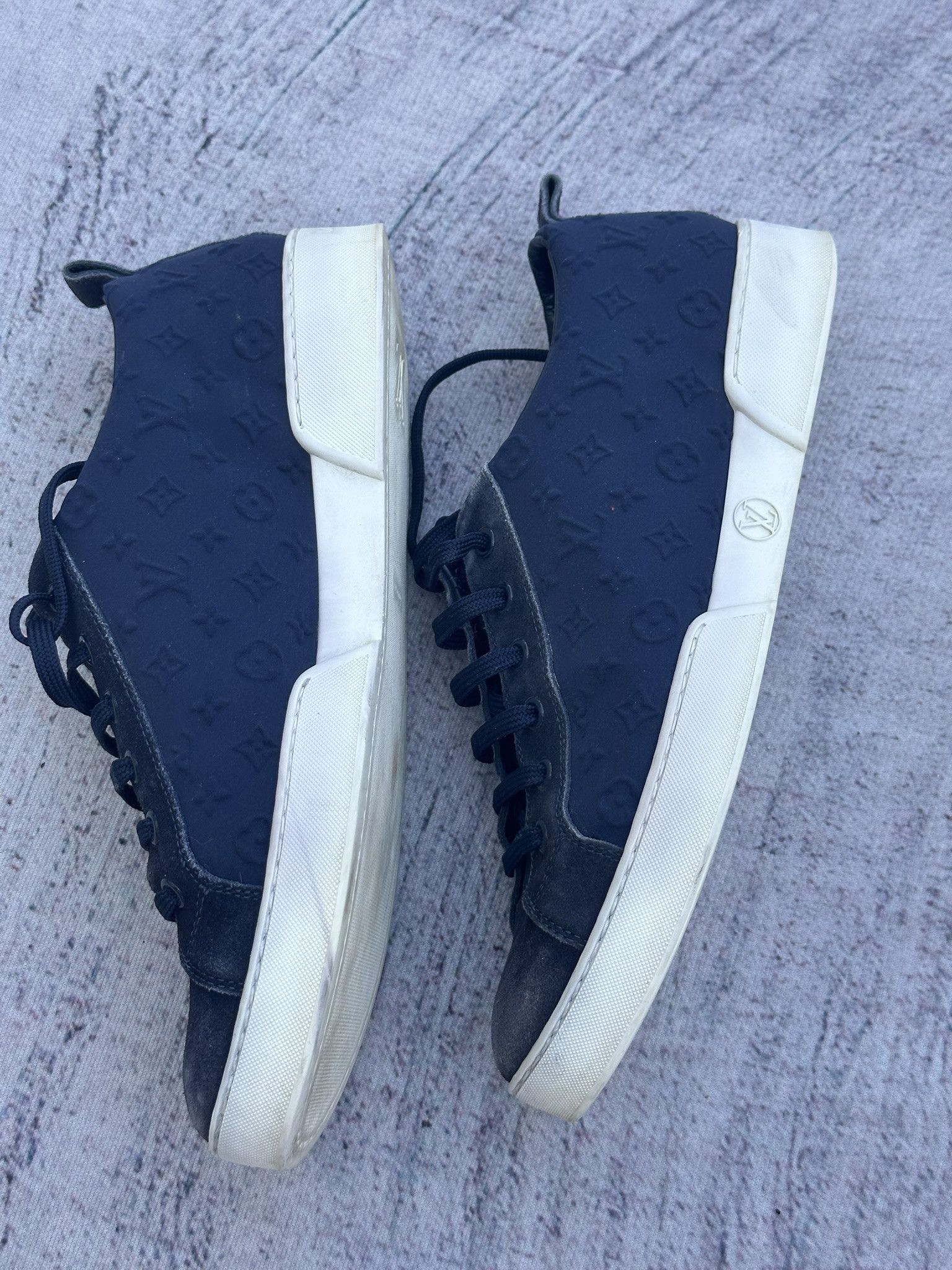 Louis Vuitton Louis Vuitton Sneakers Navy Suede LV Monogram Logo Shoes Size US 9 / IT 39 - 5 Thumbnail