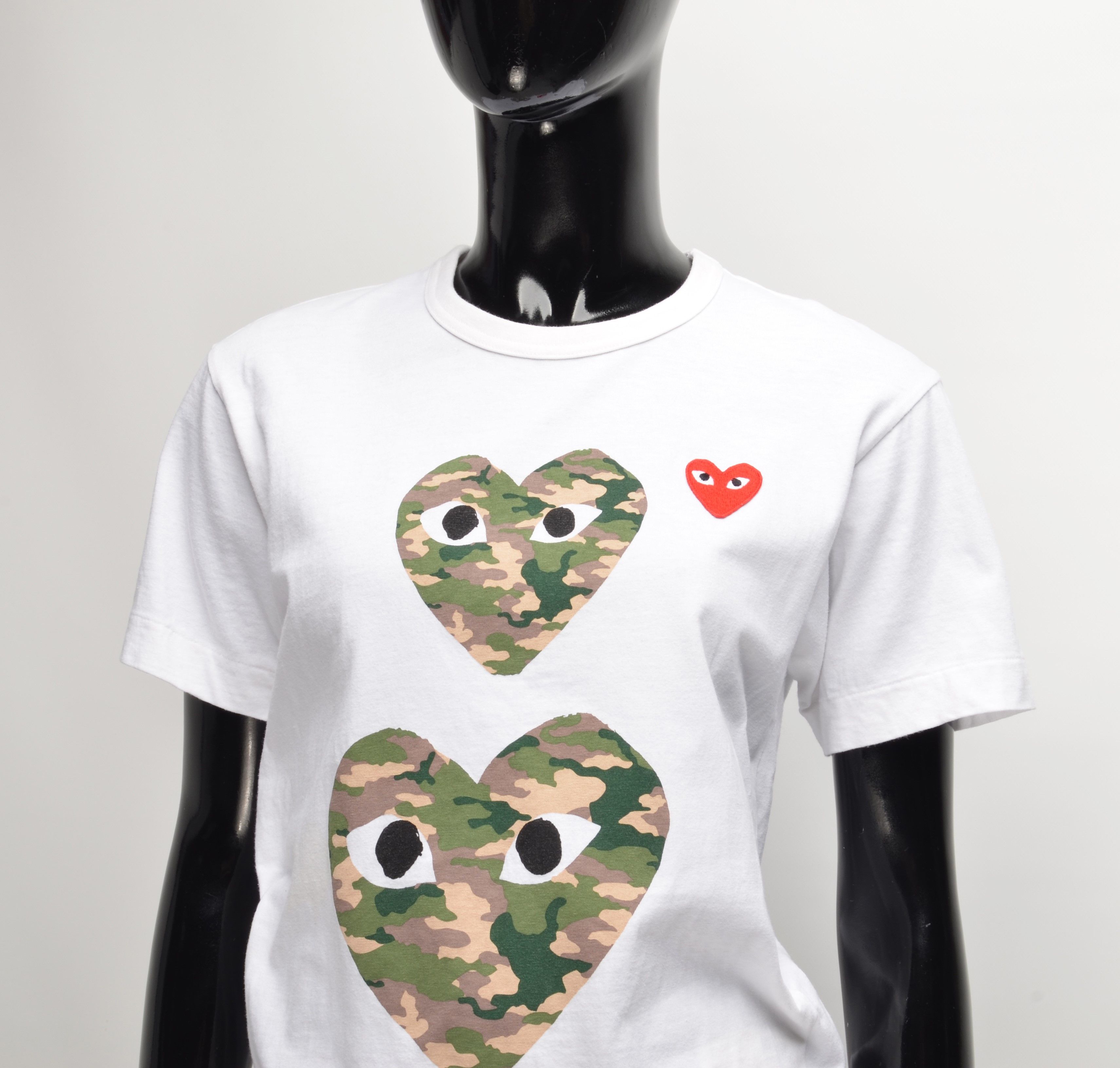 Comme des Garcons PLAY Comme Des Garcons Play Printed Short Sleeve T-shirt Size S / US 4 / IT 40 - 2 Thumbnail
