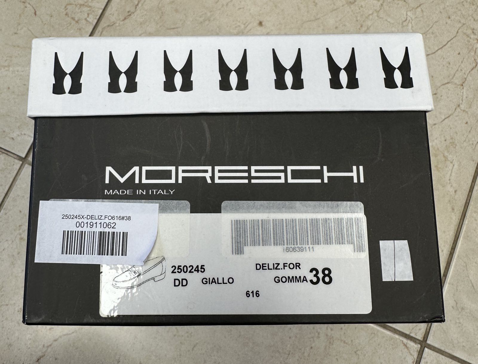 Moreschi Mocassini Yellow Leather Size US 7 / IT 37 - 7 Thumbnail