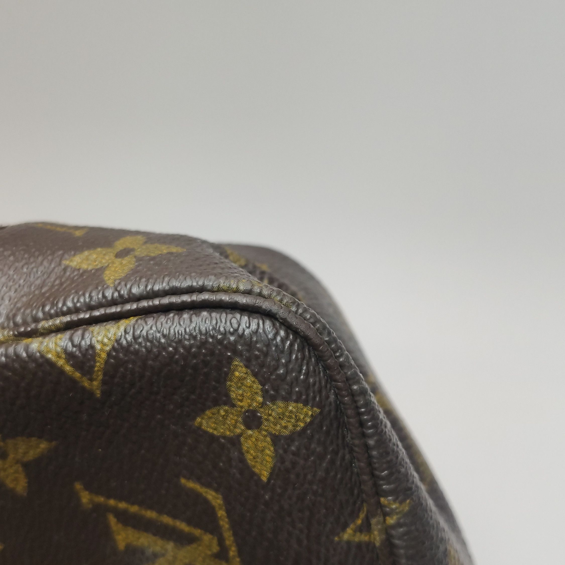 Louis Vuitton Louis Vuitton (LV) TrousseToilette old flower zipper clutch Size ONE SIZE - 8 Thumbnail