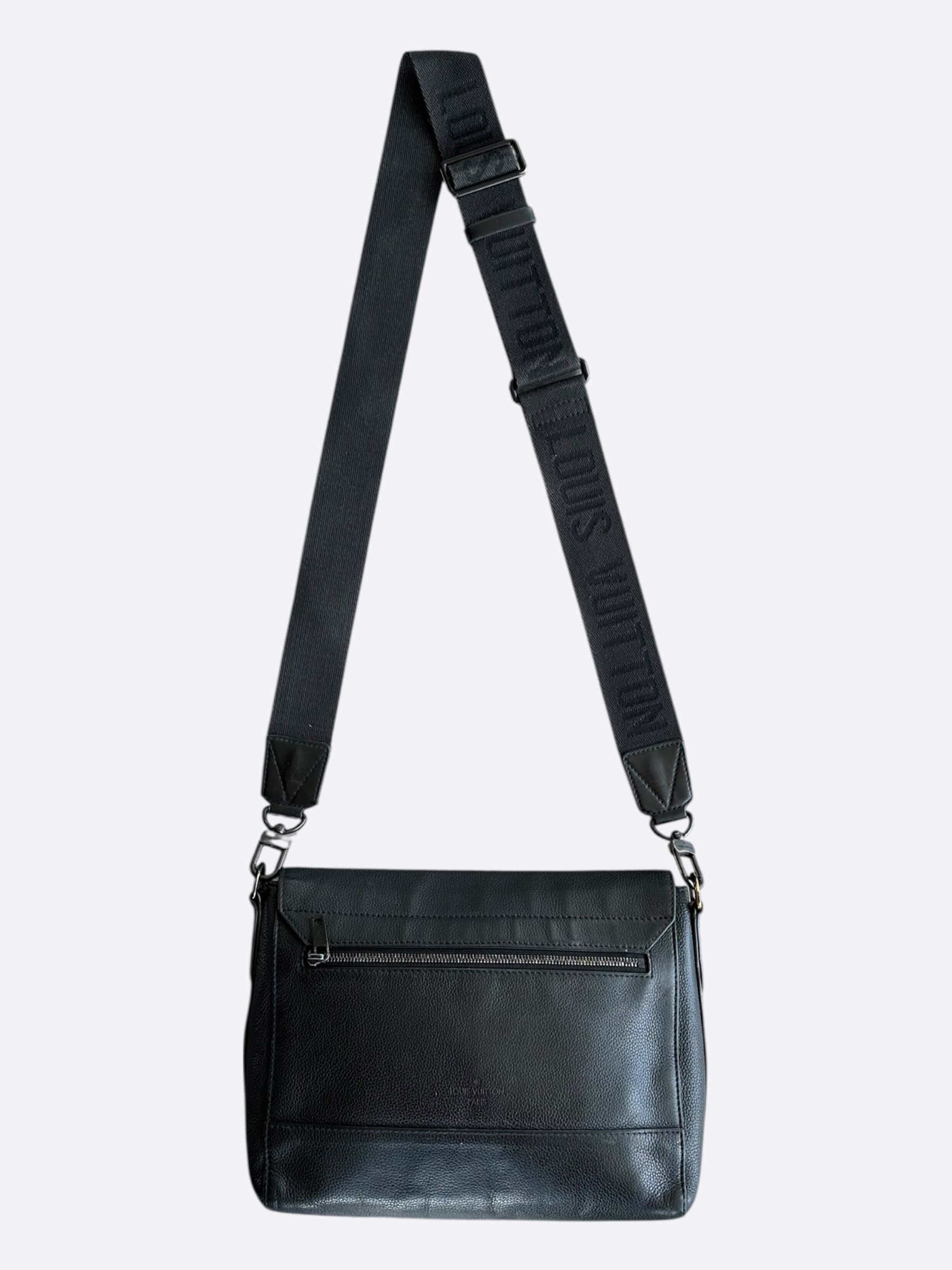 Louis Vuitton Louis Vuitton Black Aerogram Takeoff Messenger Size ONE SIZE - 2 Thumbnail