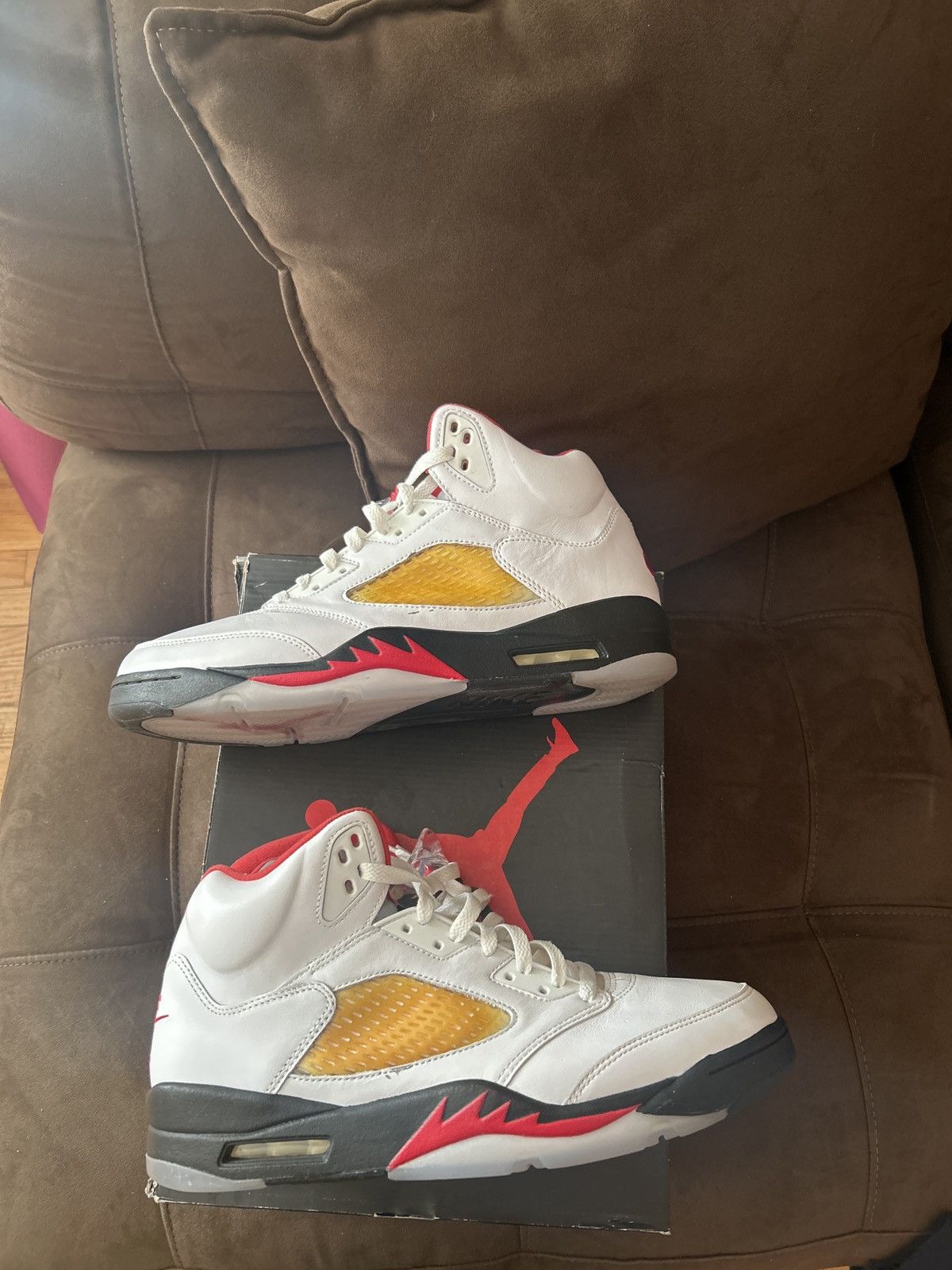 Jordan Brand Jordan 5 Fire Red Size US 12 / EU 45 - 1 Thumbnail