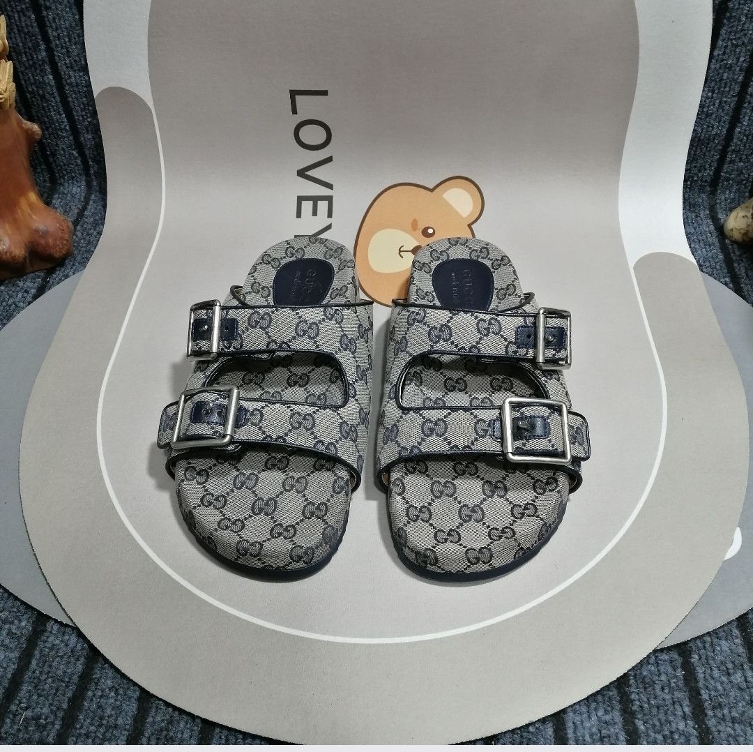 Gucci Gucci Logo Print Slide Sandals Size US 8 / EU 41 - 1 Thumbnail