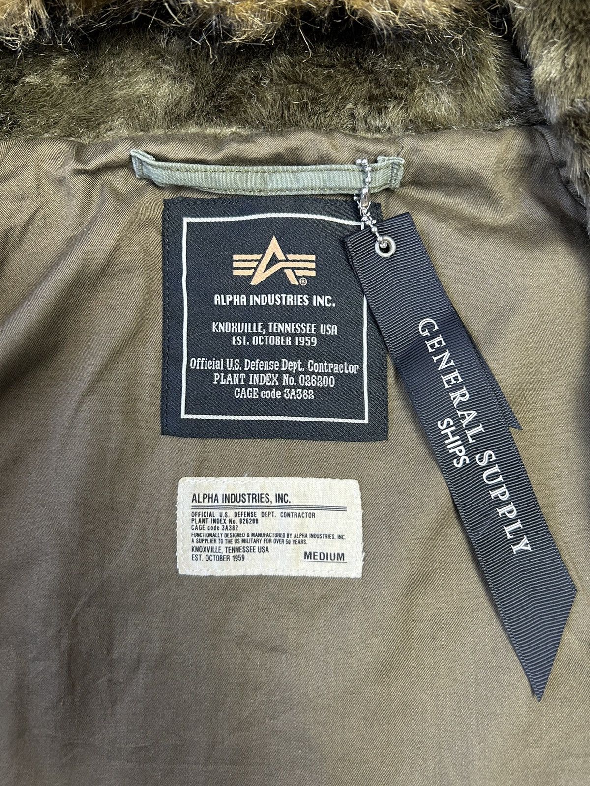 Alpha Industries × Vintage ALPHA INDUSTRIES INC FAUX FUR HOODIE JACKET Size US M / EU 48-50 / 2 - 6 Thumbnail
