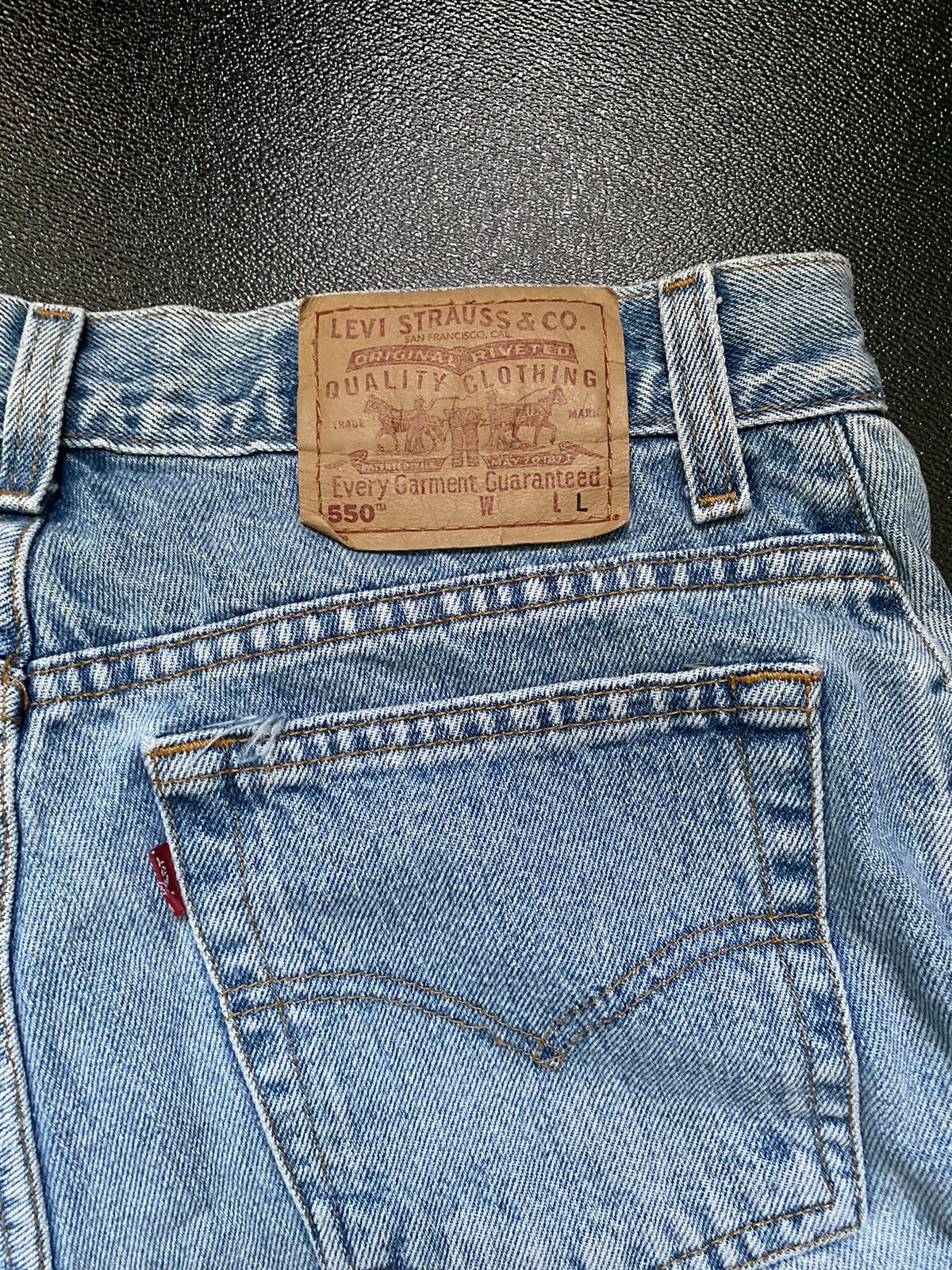 Levi's × Vintage Light Wash Levi Jeans Size 31" - 4 Thumbnail