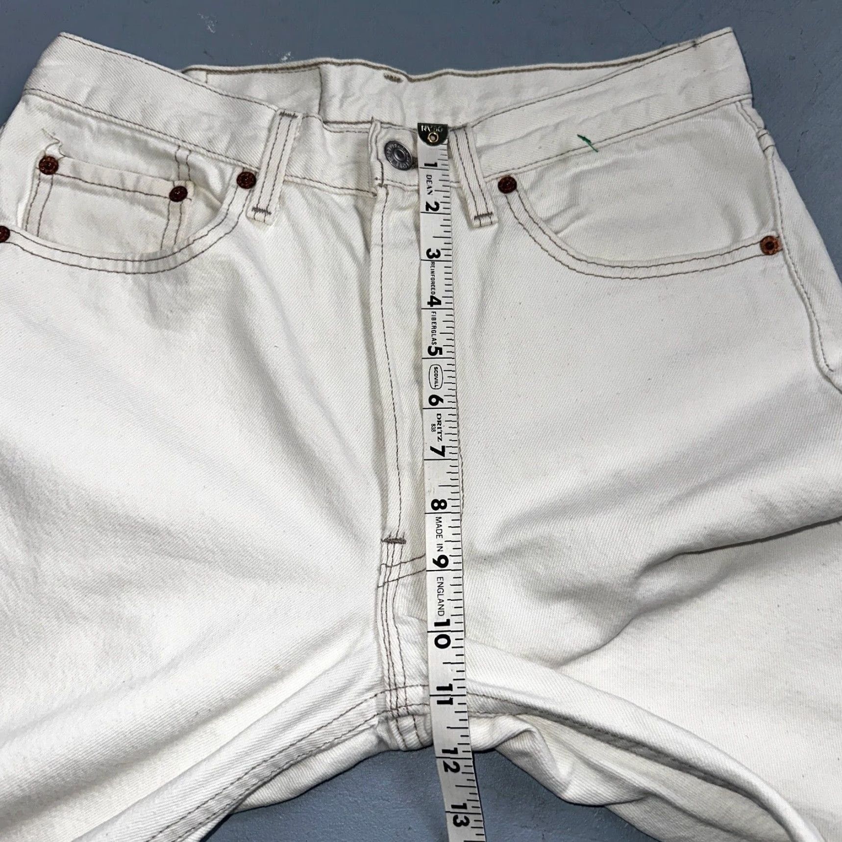 Levi's VINTAGE Levi's 501 Jeans Men 31x32 White Light Wash 90s USA Straight Leg Regular Denim 501 Series - 31x32 Mens Size US 31 - 6 Thumbnail
