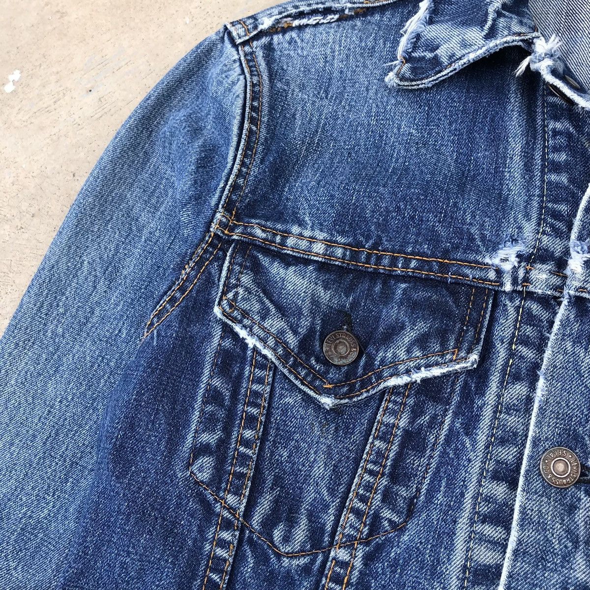 Levi's Vintage 70s Levis 505 BIG E Distressed Trucker Jacket Size US S / EU 44-46 / 1 - 9 Thumbnail