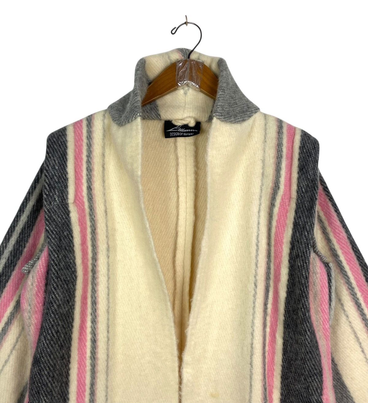 Vintage Rare‼️Vtg Lillunn Norway Pure Wool Coat Blanket Jacket Fringe Size L / US 10 / IT 46 - 4 Thumbnail