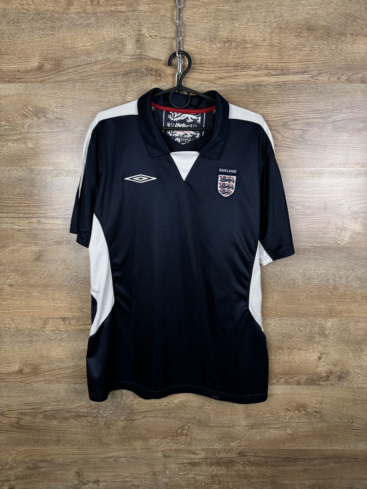 Umbro Mens Vintage Umbro England National Team T-shirt jersey Size US L / EU 52-54 / 3 - 1 Thumbnail
