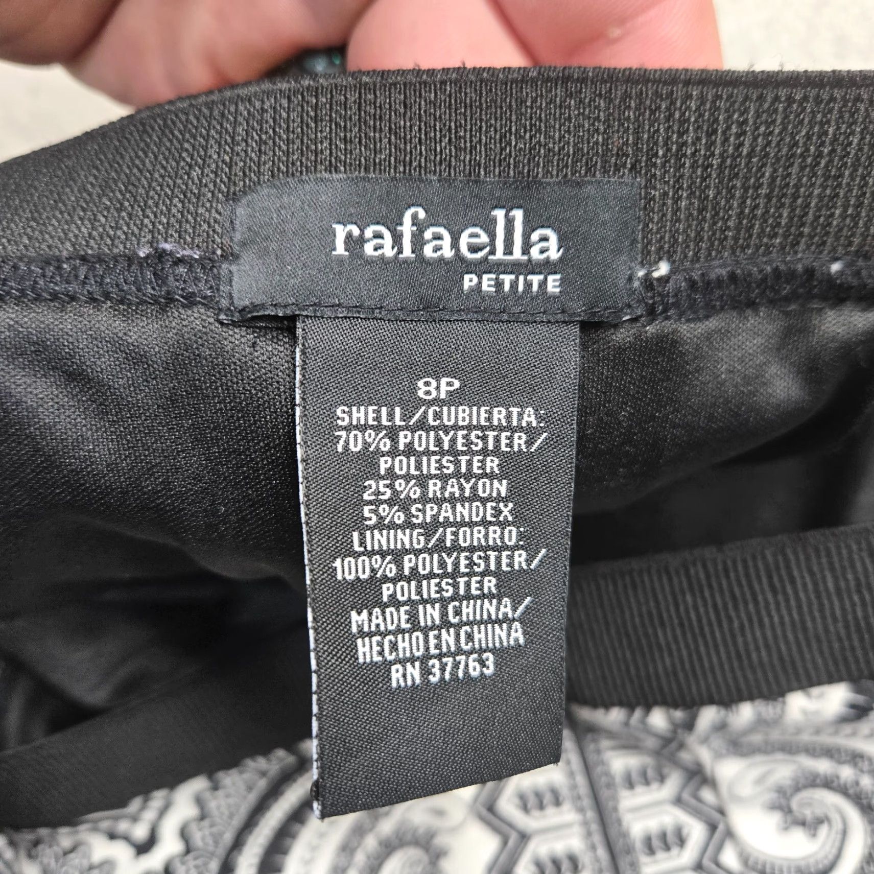 Vintage Rafaella White Black Pencil Skirt 8P Petite Women Adult Knee Length Lined Modern Straight & Pencil Womens Size 30" / US 8 / IT 44 - 3 Thumbnail