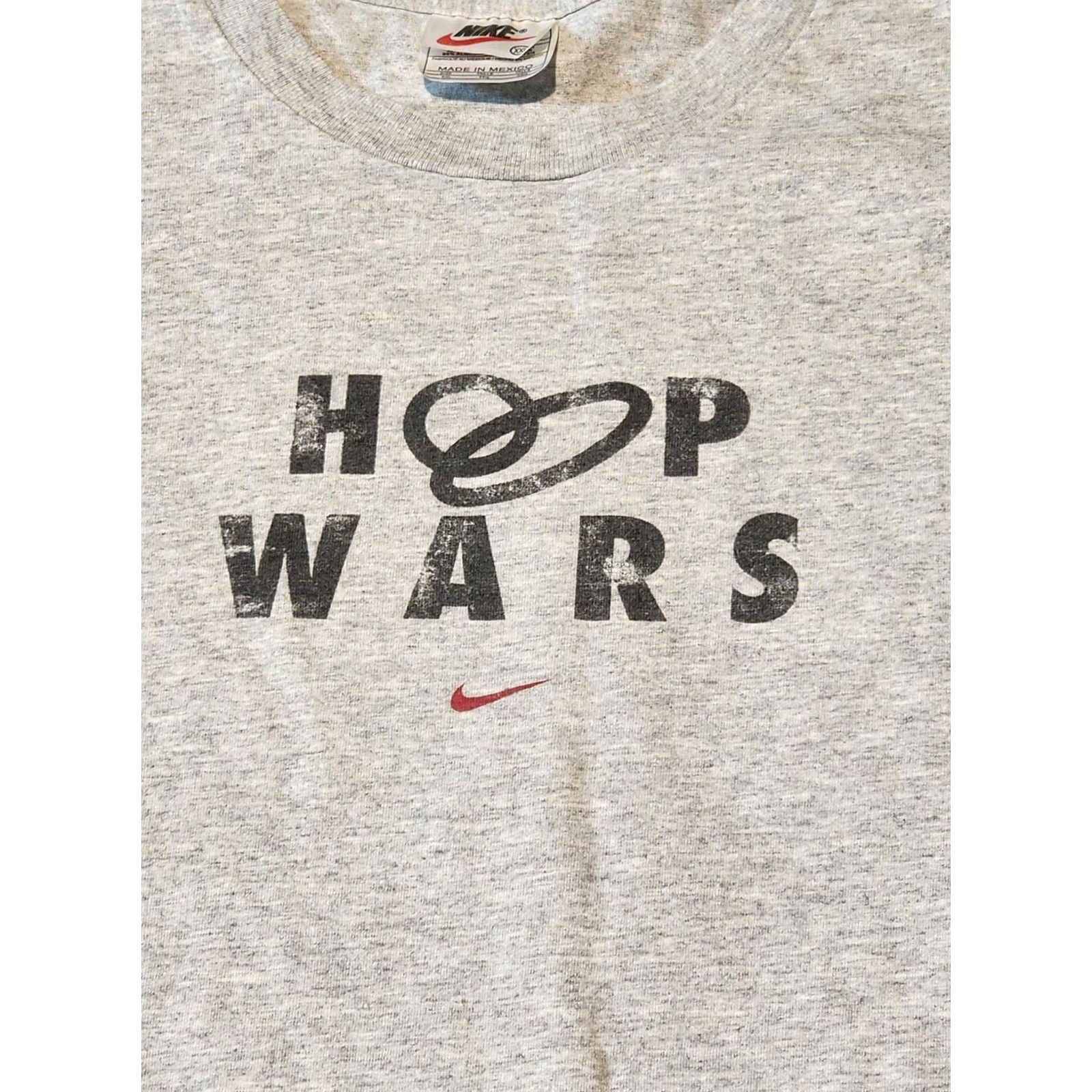 Nike VINTAGE Nike Hoop Wars Tee 2XL Mens T-Shirt 90s White Nike Hoops War Shirt Size US XXL / EU 58 / 5 - 2 Thumbnail