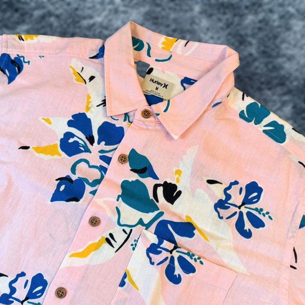Hurley Hurley Button-Up Shirt Mens M Pink Floral Short Sleeve Linen NWT 90s? tropical beach aloha Pocket Size US M / EU 48-50 / 2 - 1 Thumbnail