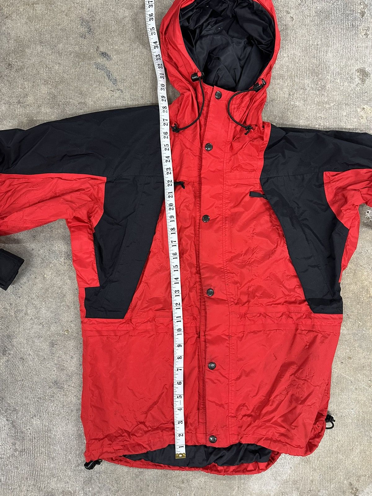 The North Face × Vintage Vintage 90s The North Face Mountain Light Red Jacket Size US L / EU 52-54 / 3 - 12 Thumbnail