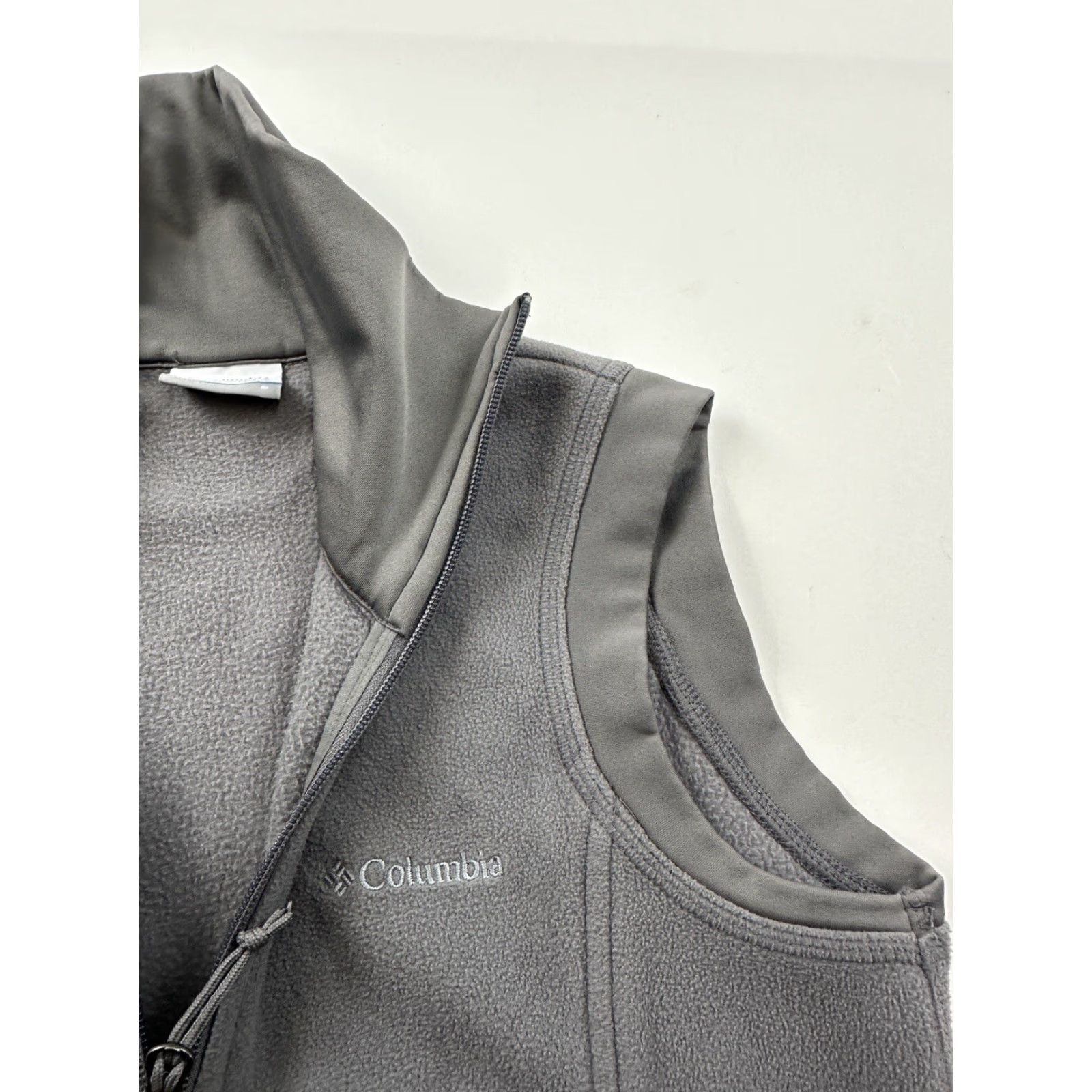 Vintage Columbia Vest Womens Small Gray Full Zip Up Fleece Sleeveless Size S / US 4 / IT 40 - 5 Thumbnail