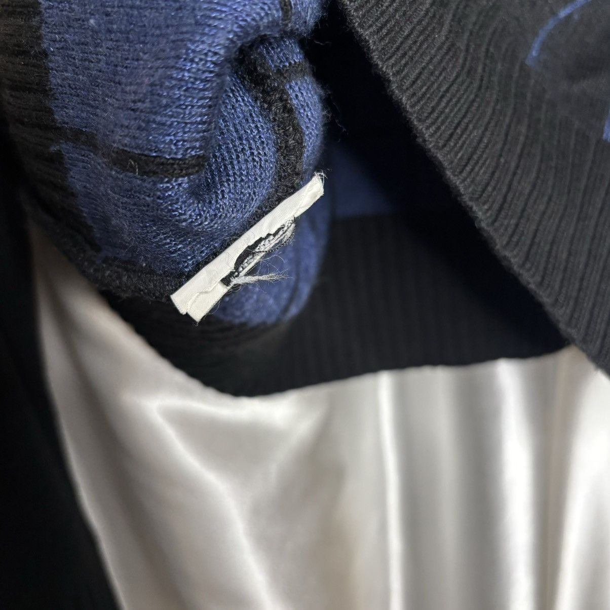 Versace × Versace Jeans Couture vintage black turtleneck sweater Versace jeans couture Size L / US 10 / IT 46 - 7 Thumbnail